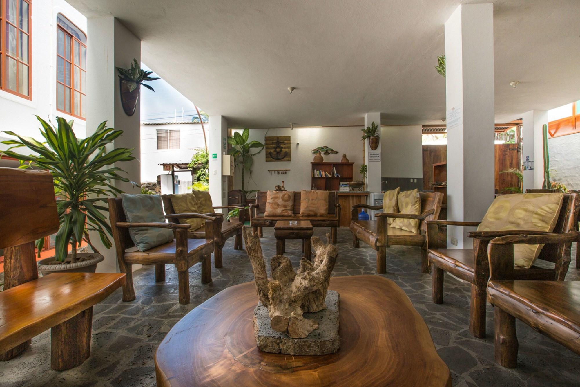 Vista Lobby Galapagos Dreams