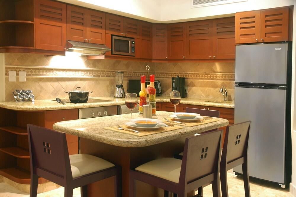 Hotel Maya Villa Condo Hotel