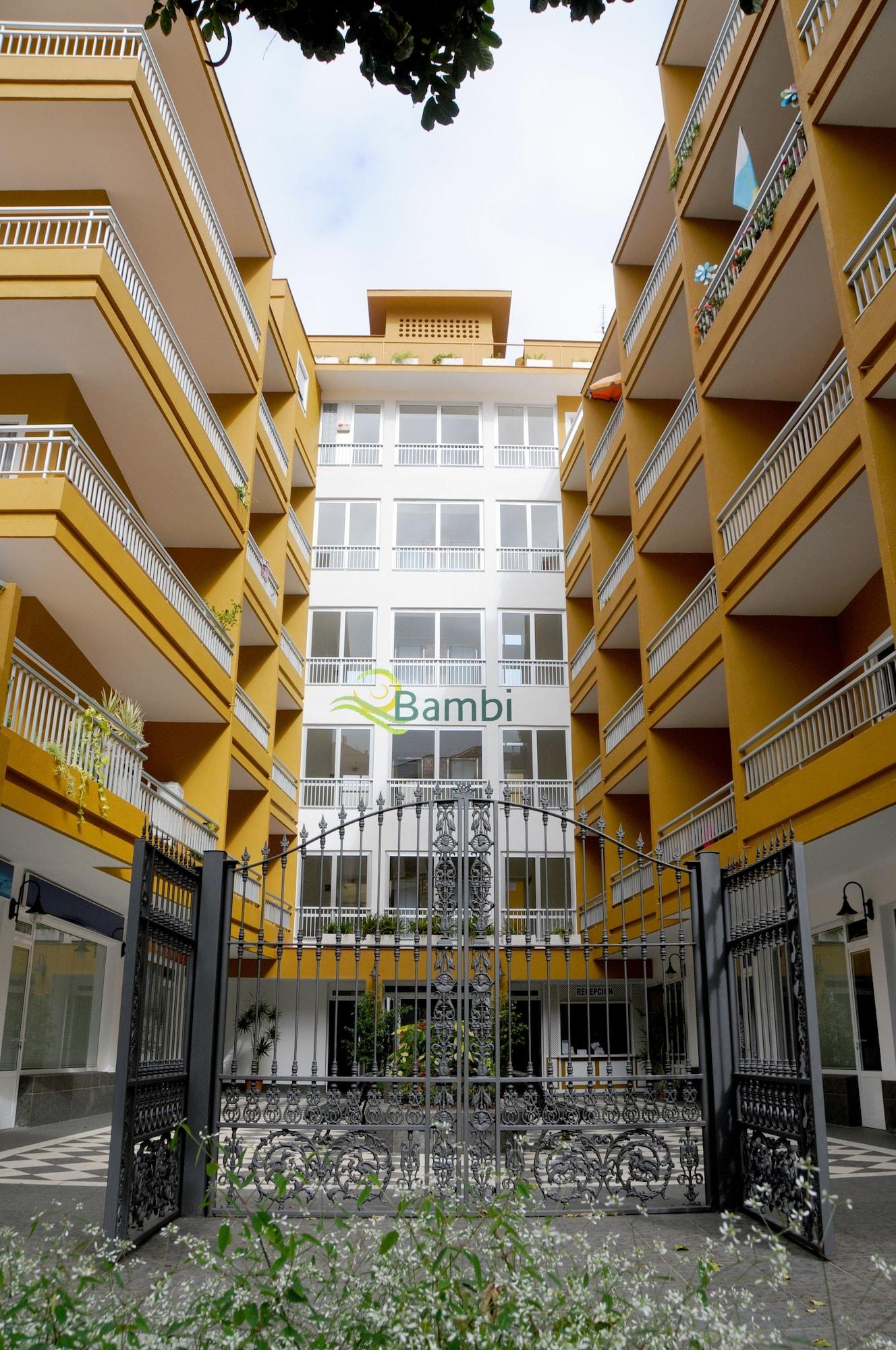 Vista Exterior RF Apartamentos Bambi - Adults Only