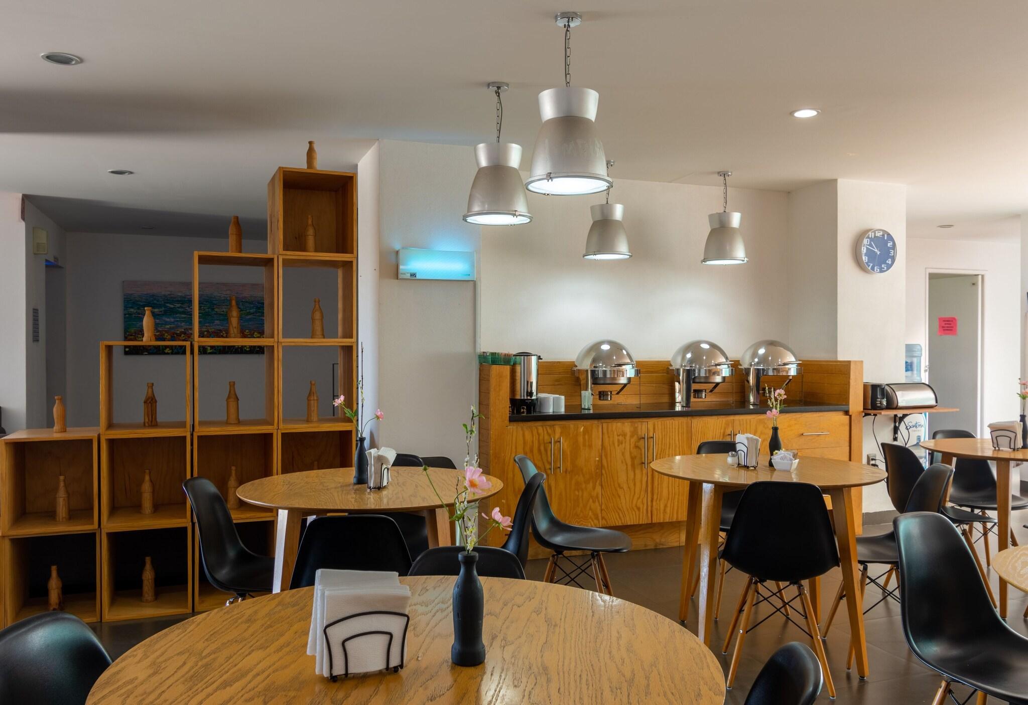Restaurant Suites Mexico Inn Salamanca