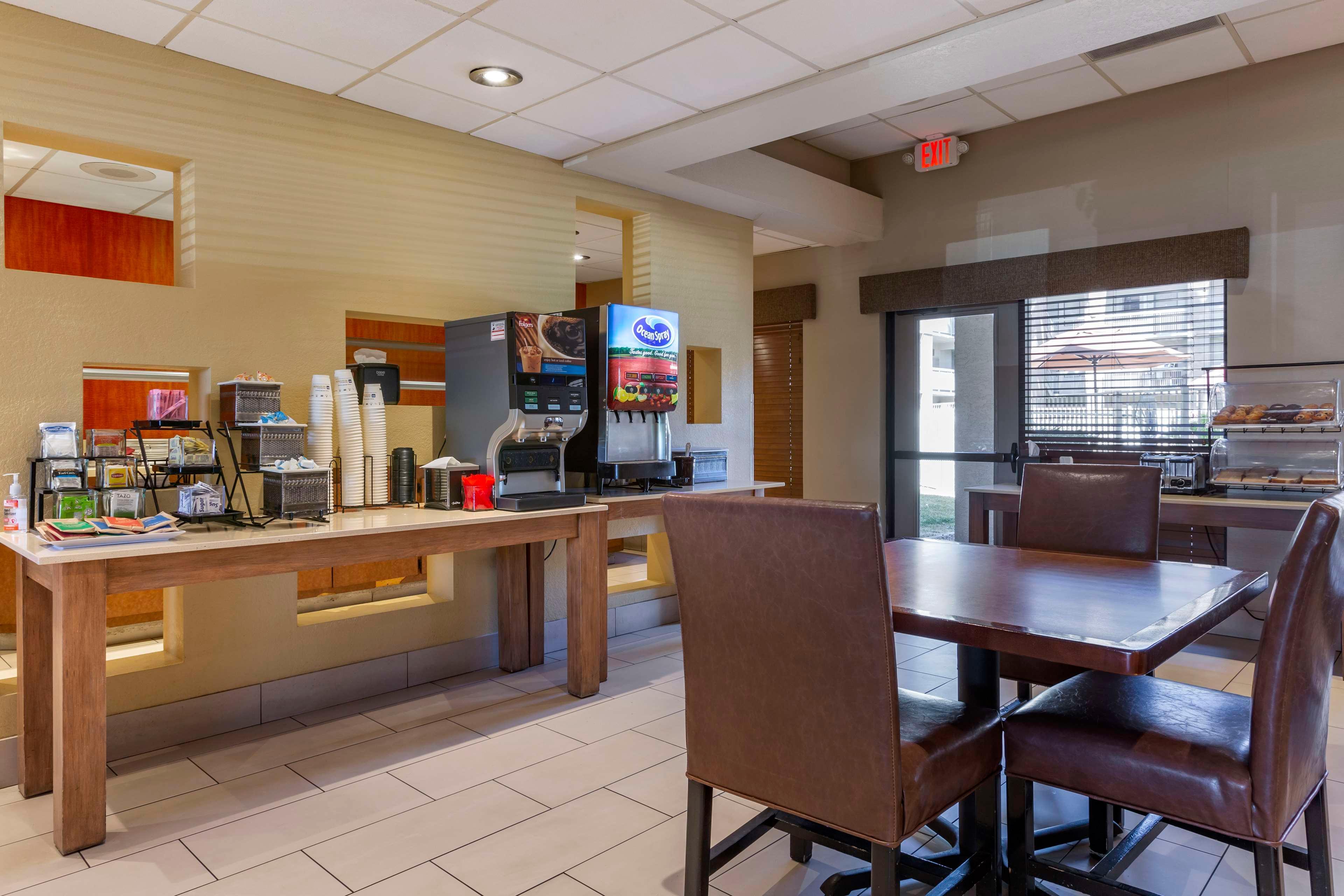 Restaurant Best Western Plus Scottsdale Thunderbird Suites