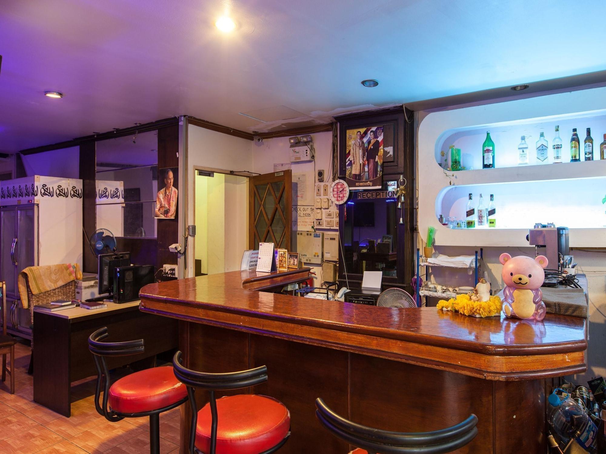 Bar/Salón The Encore Hotel Pattaya