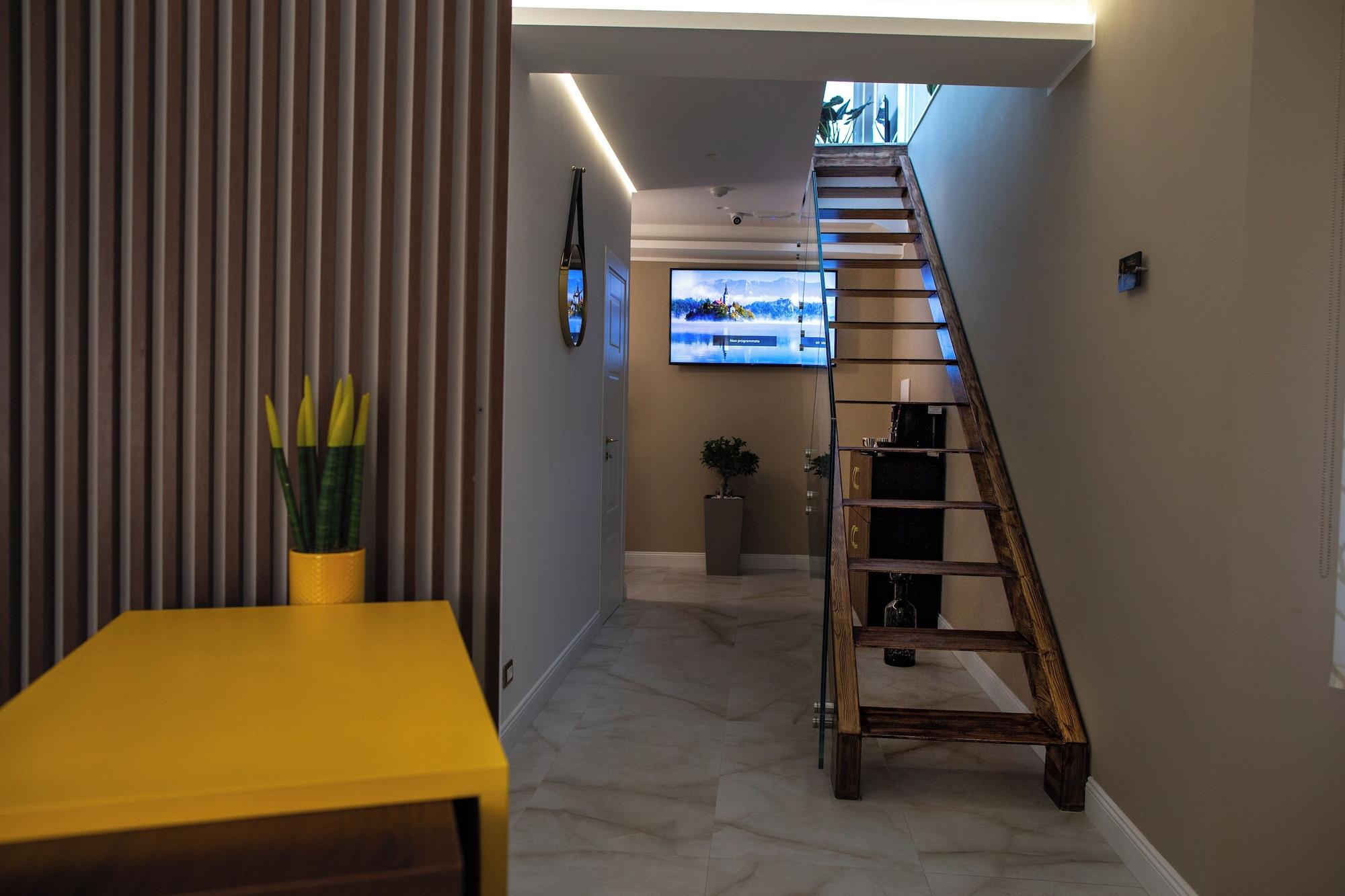 Vista Lobby OPERAPRIMASUITE