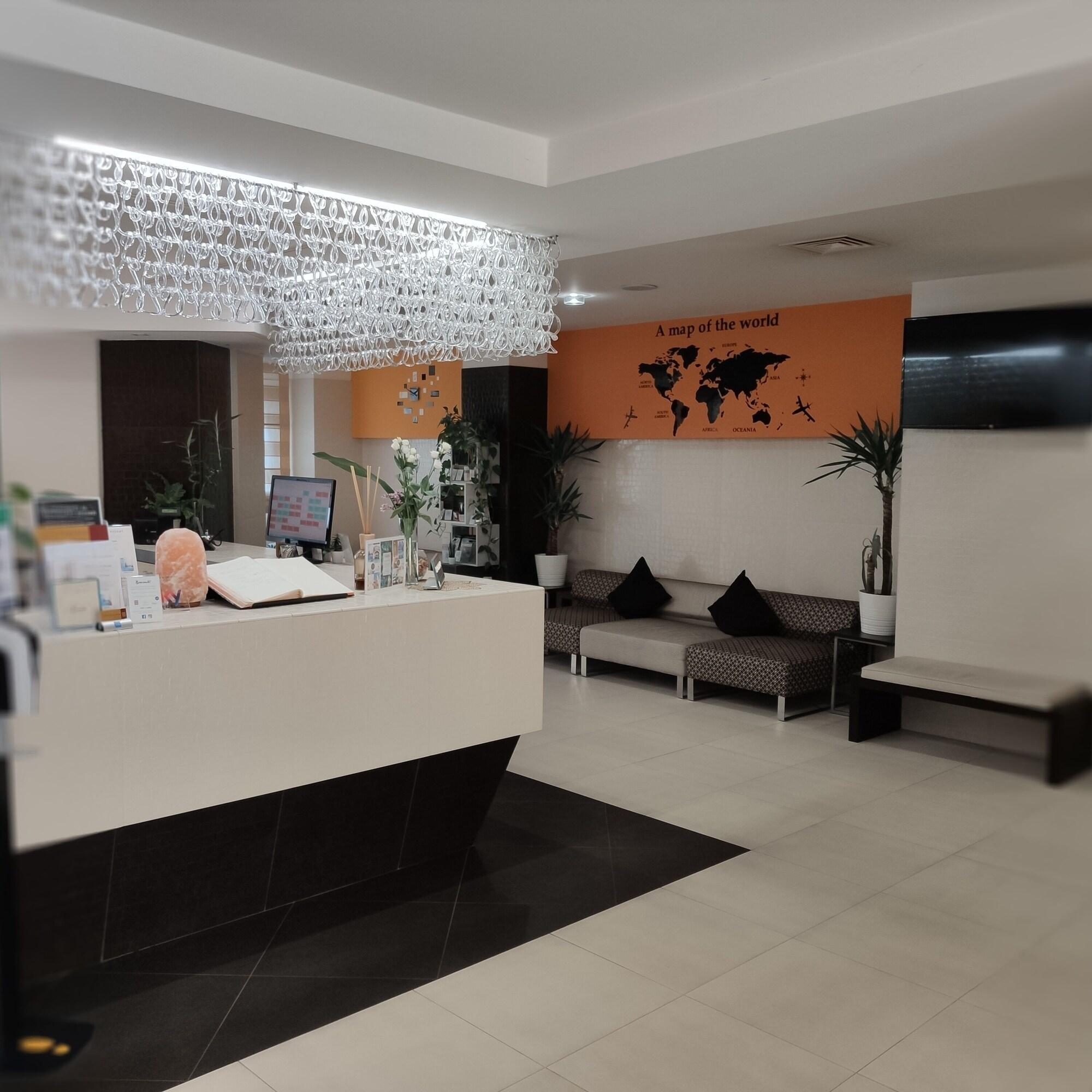 Vista Lobby Hotel La Cartiera