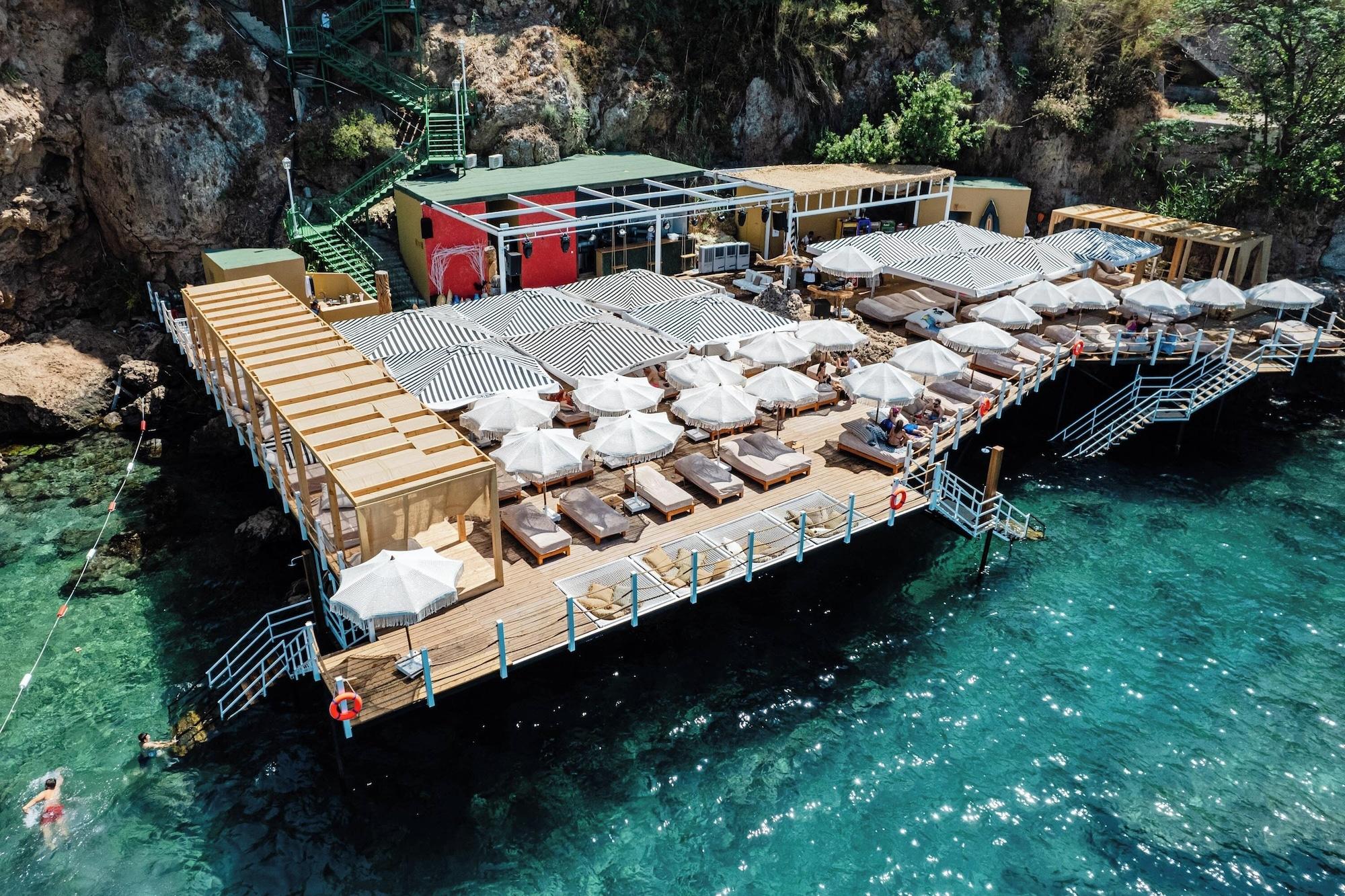 Playa Azuu Hotel