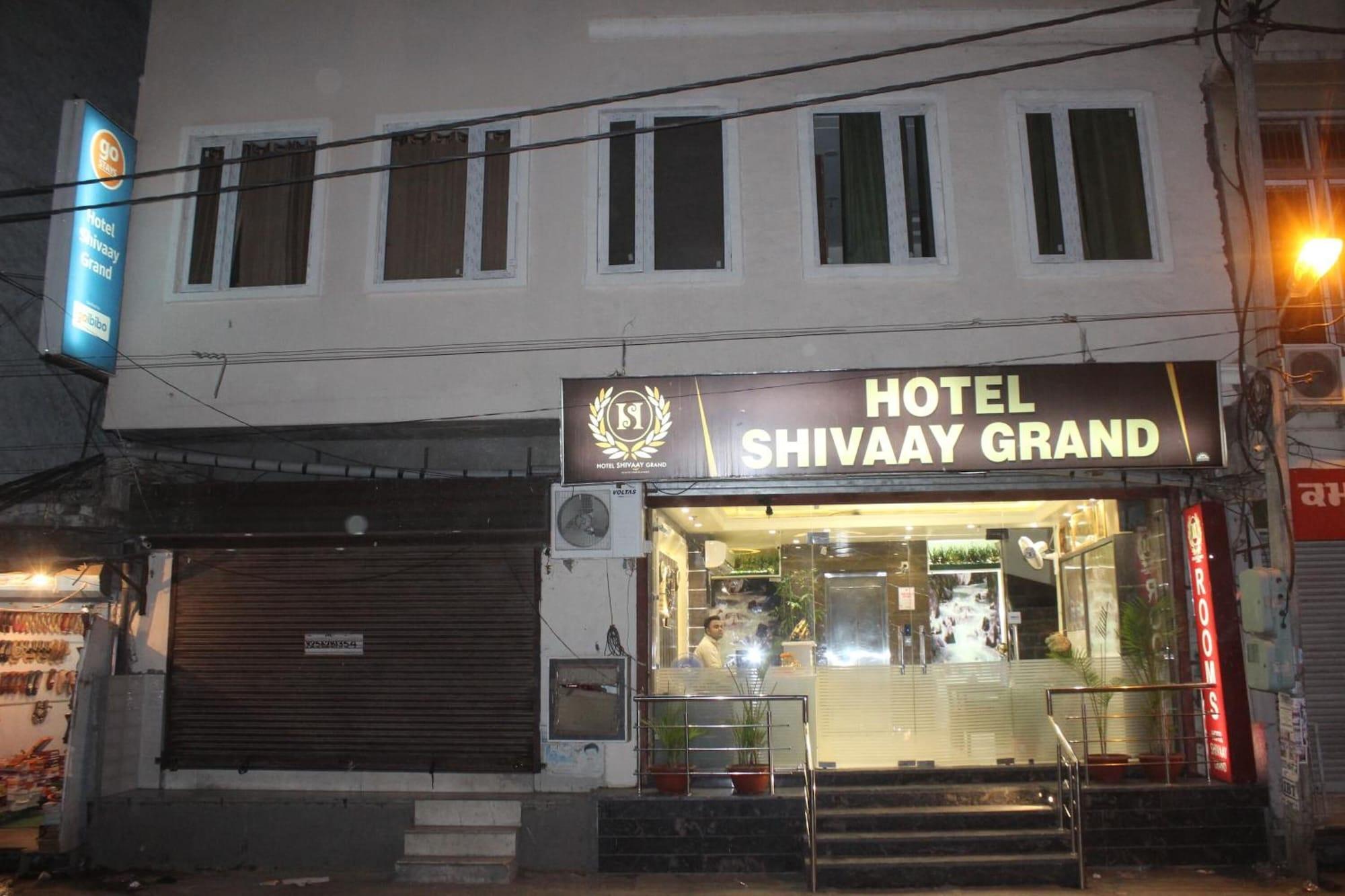 Vista Exterior Shivaay Grand