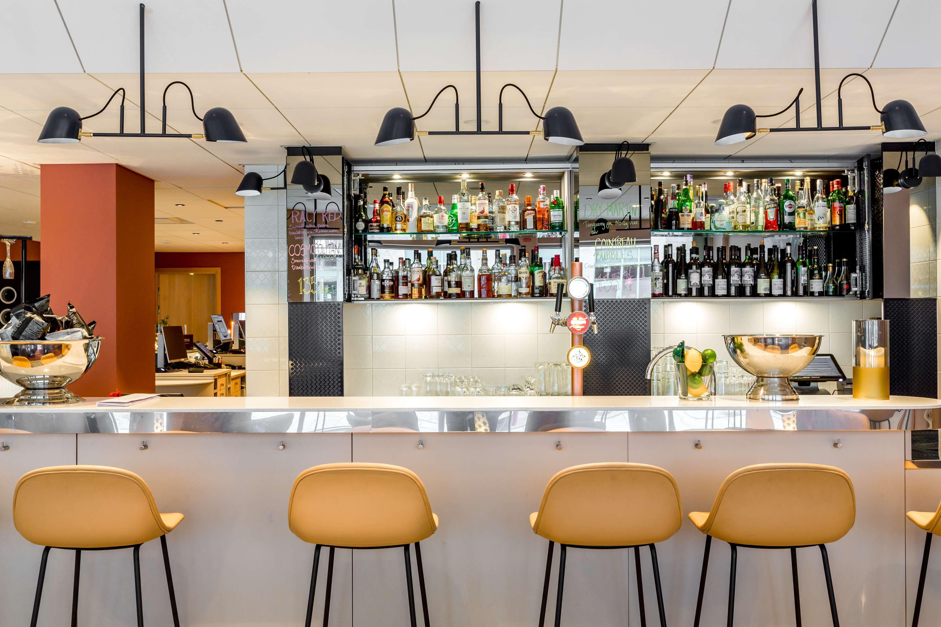 Bar/Salón Scandic Uplandia