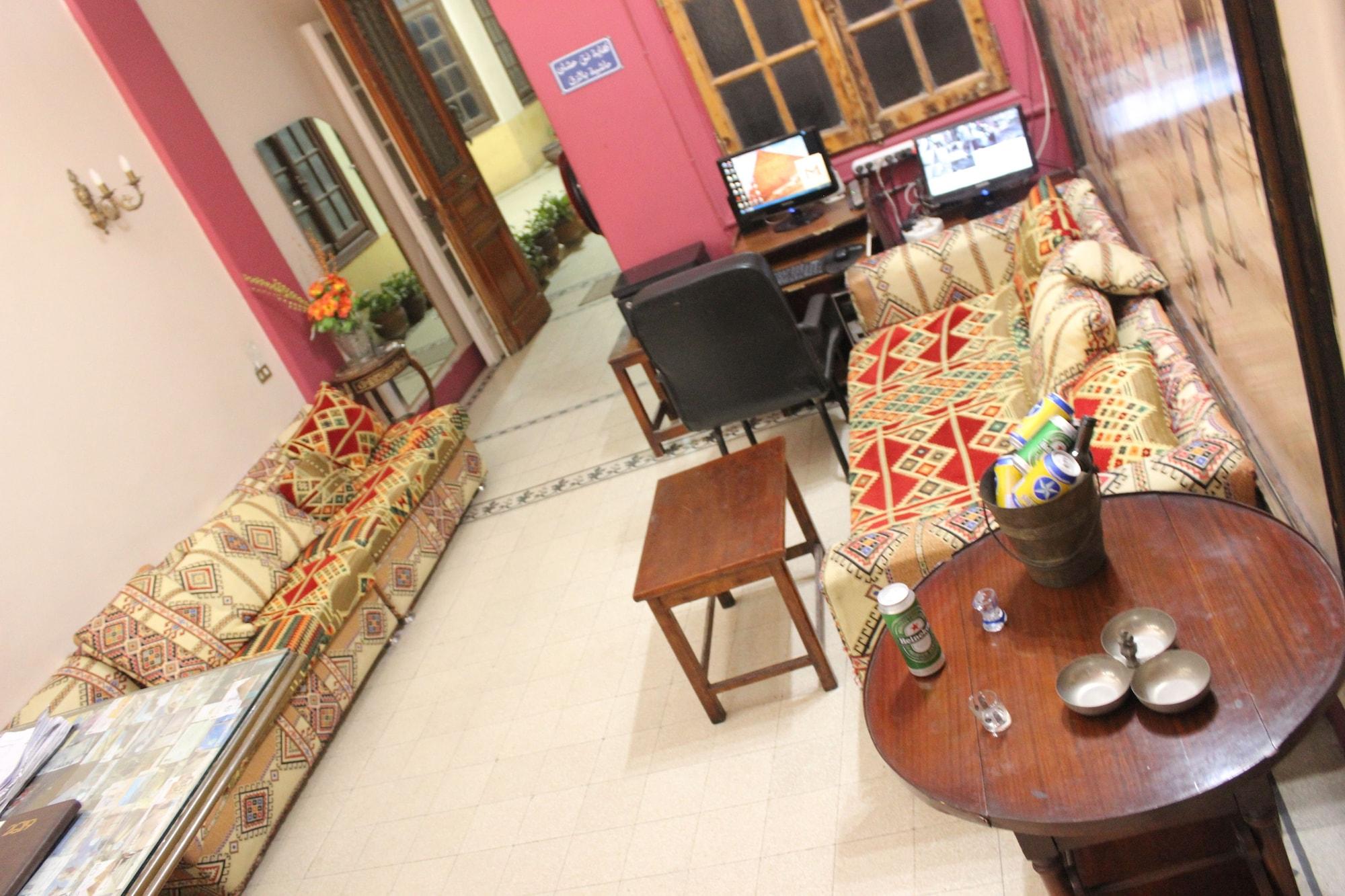 Vista Exterior Meramees Hostel