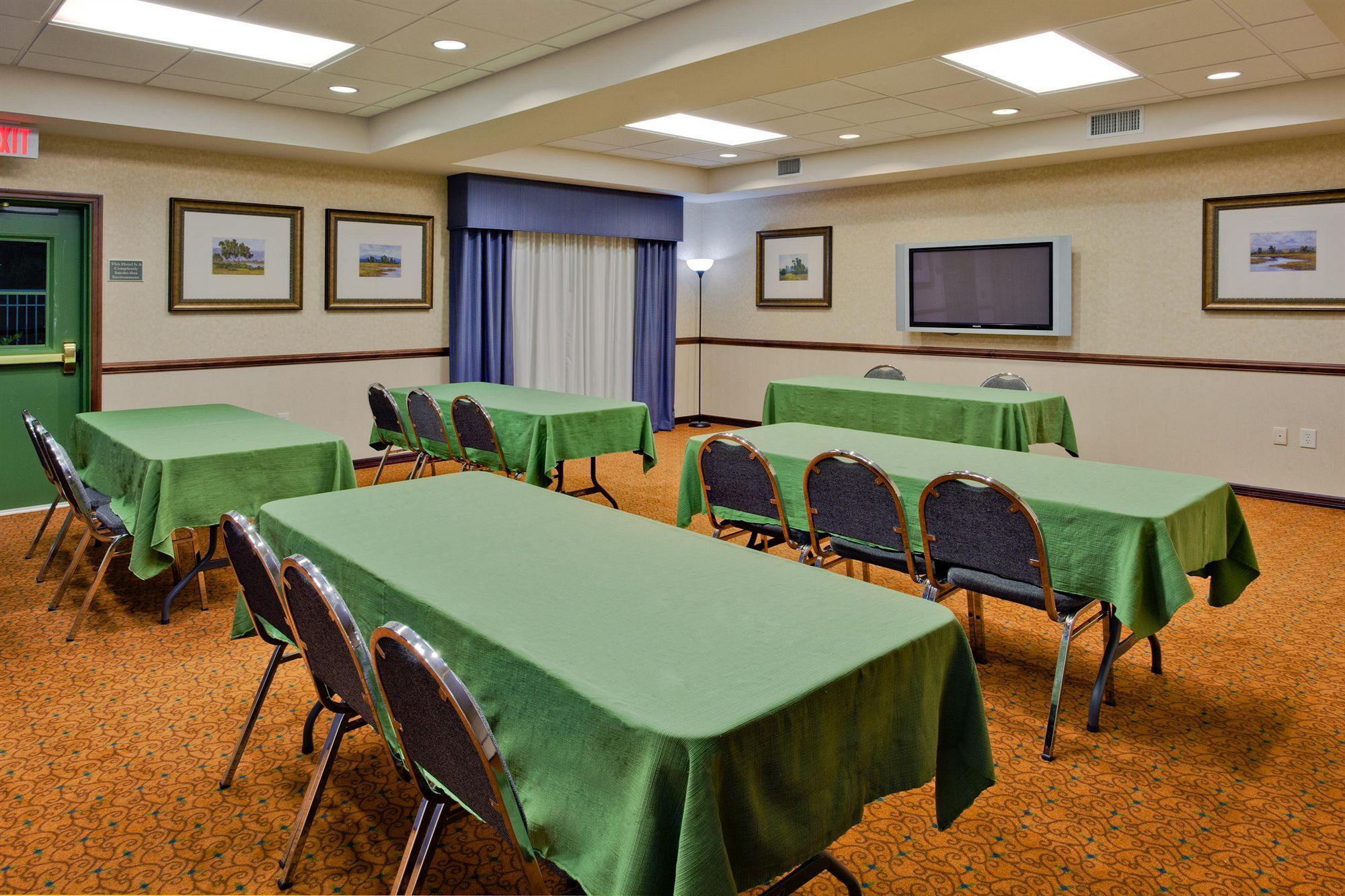Sala de Reuniones Country Inn & Suites by Radisson, Port Charlotte, FL