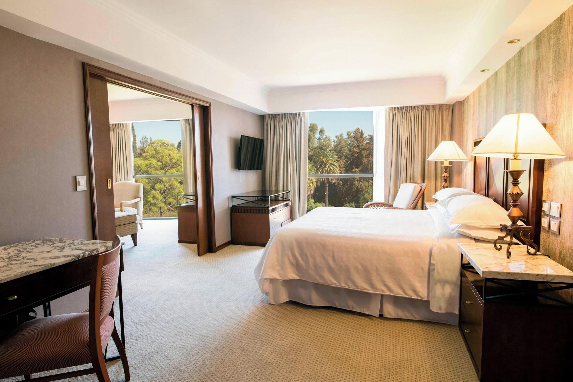 Habitación Sheraton Pilar Hotel and Convention Center