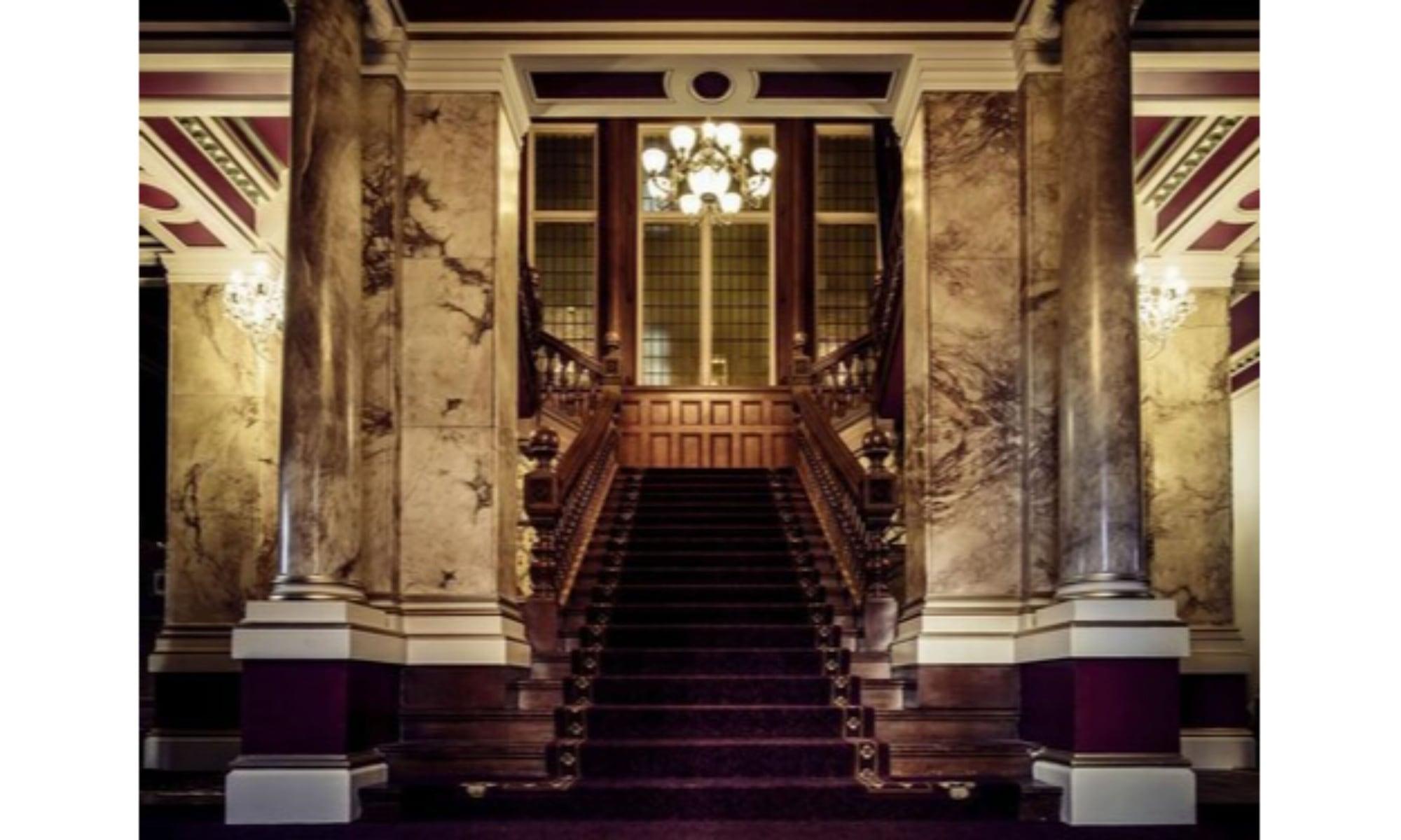 Vista Lobby Rossington Hall