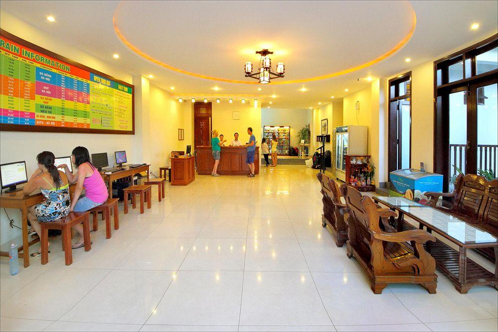 Vista Lobby Sunshine Hotel