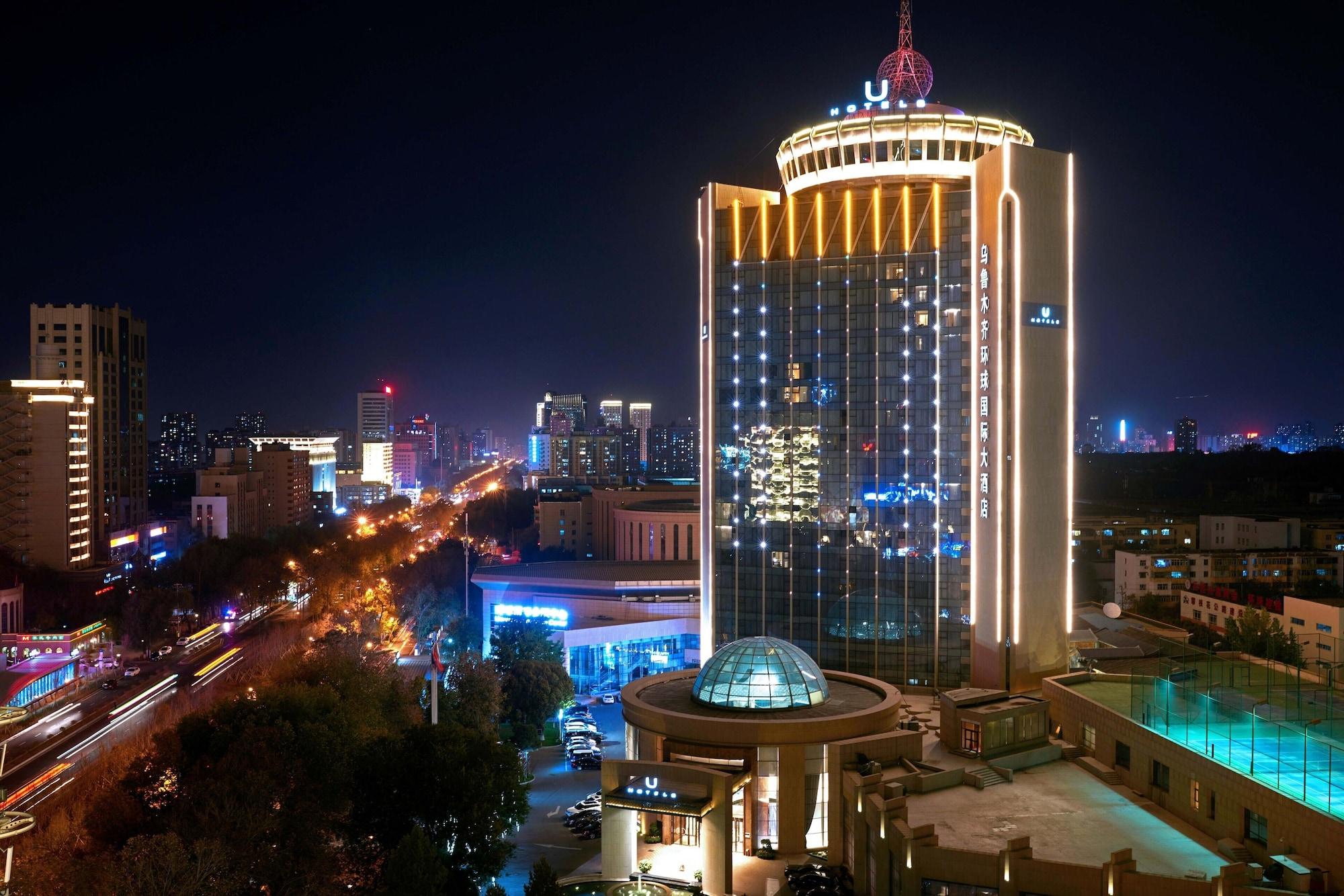 Vista Exterior Universal Hotel Urumqi