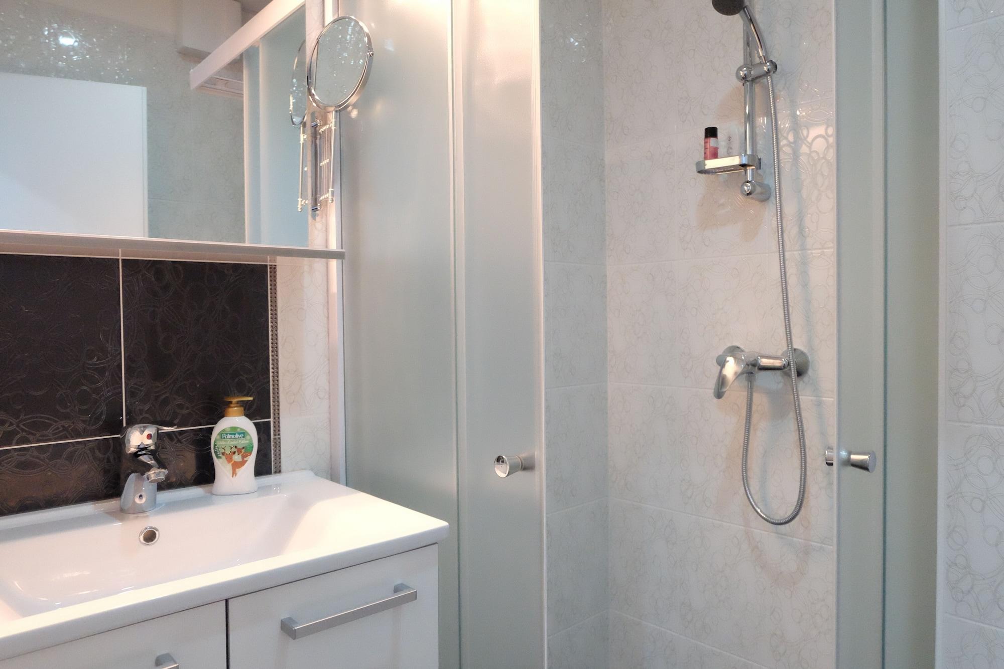 Equipamiento de Habitación Artorius Luwiana Suites