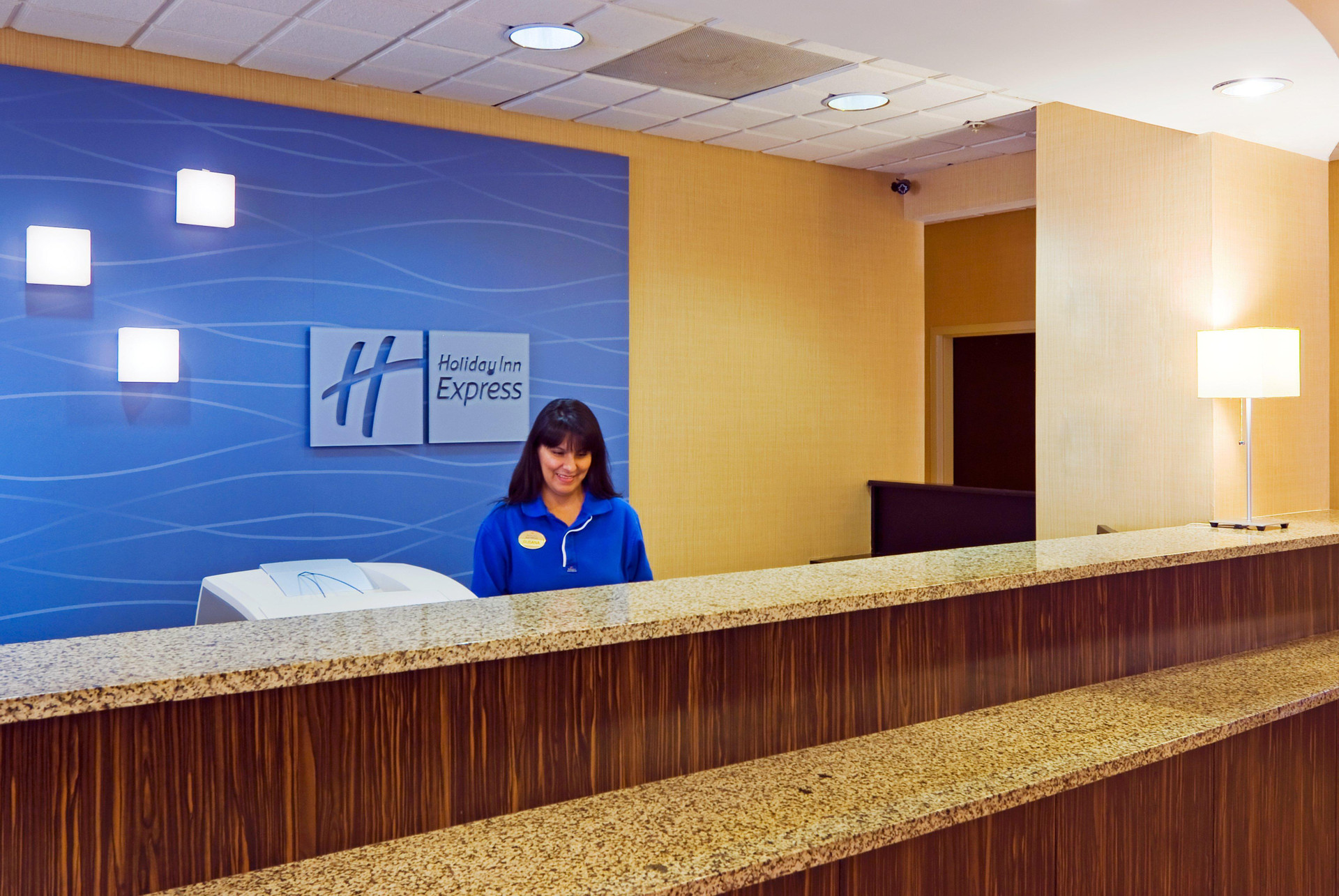Vista Lobby Holiday Inn Express & Suites Kendall East Miami by IHG