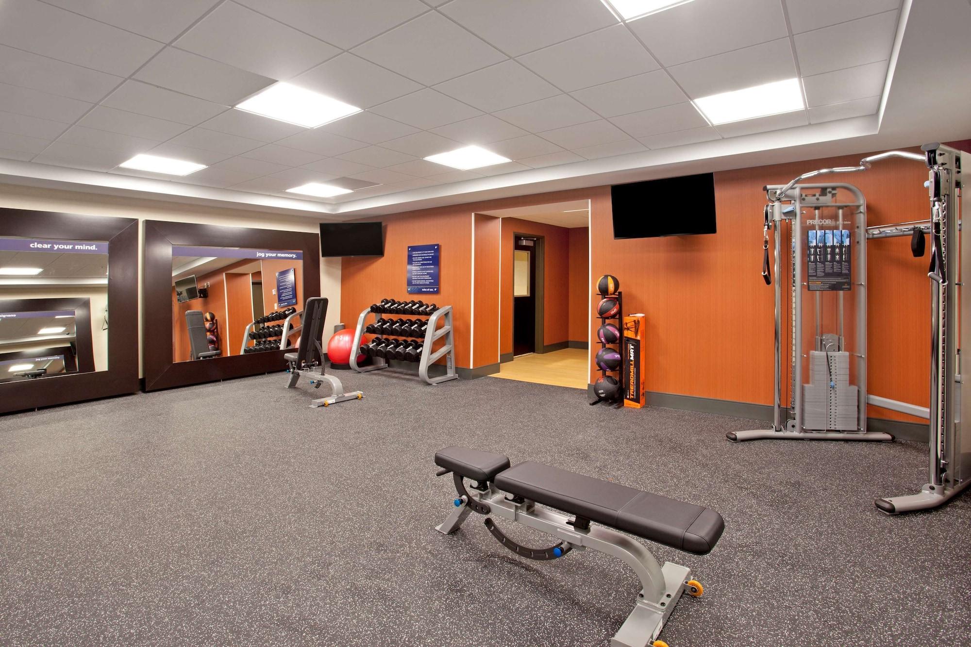 Gimnasio Hampton Inn & Suites Minneapolis / Downtown