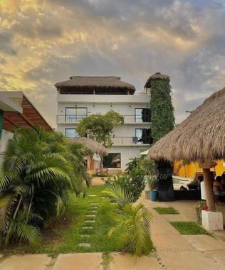 Surfnest Hostel - Hoteles económicos en Puerto Escondido, Oaxaca