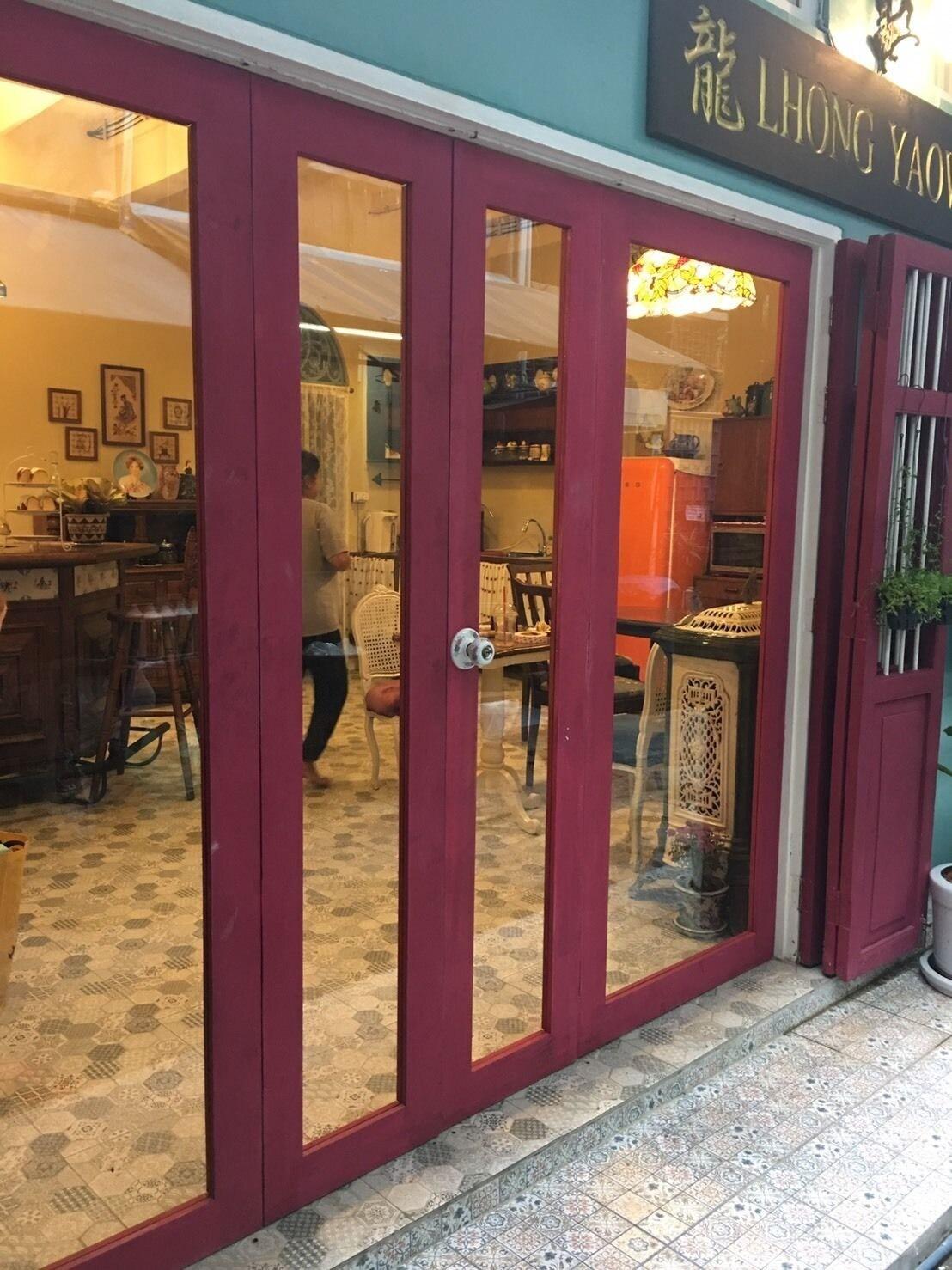 Vista Exterior Lhong Yaowarat Hostel