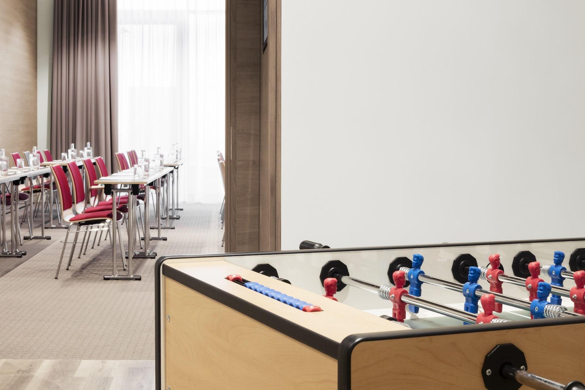 Sala de Reuniones IntercityHotel Braunschweig