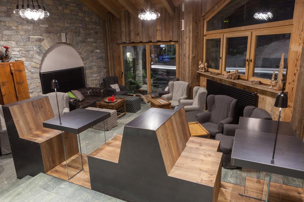 Vista Lobby Maison Saint Jean