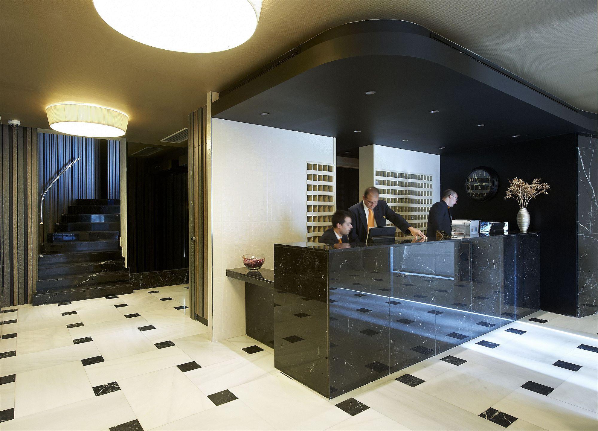 Vista Lobby Hotel Regente