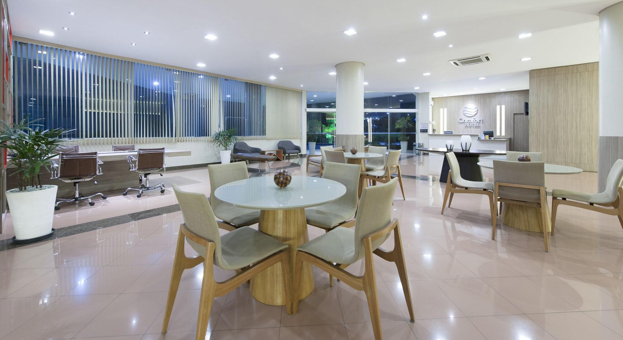 Vista Lobby Comfort Hotel Manaus