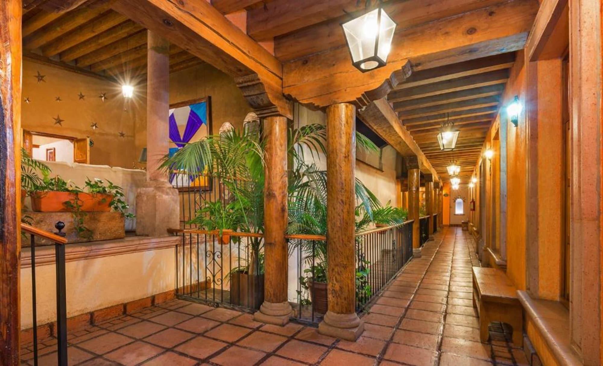 Varios Hotel Refugio del Angel