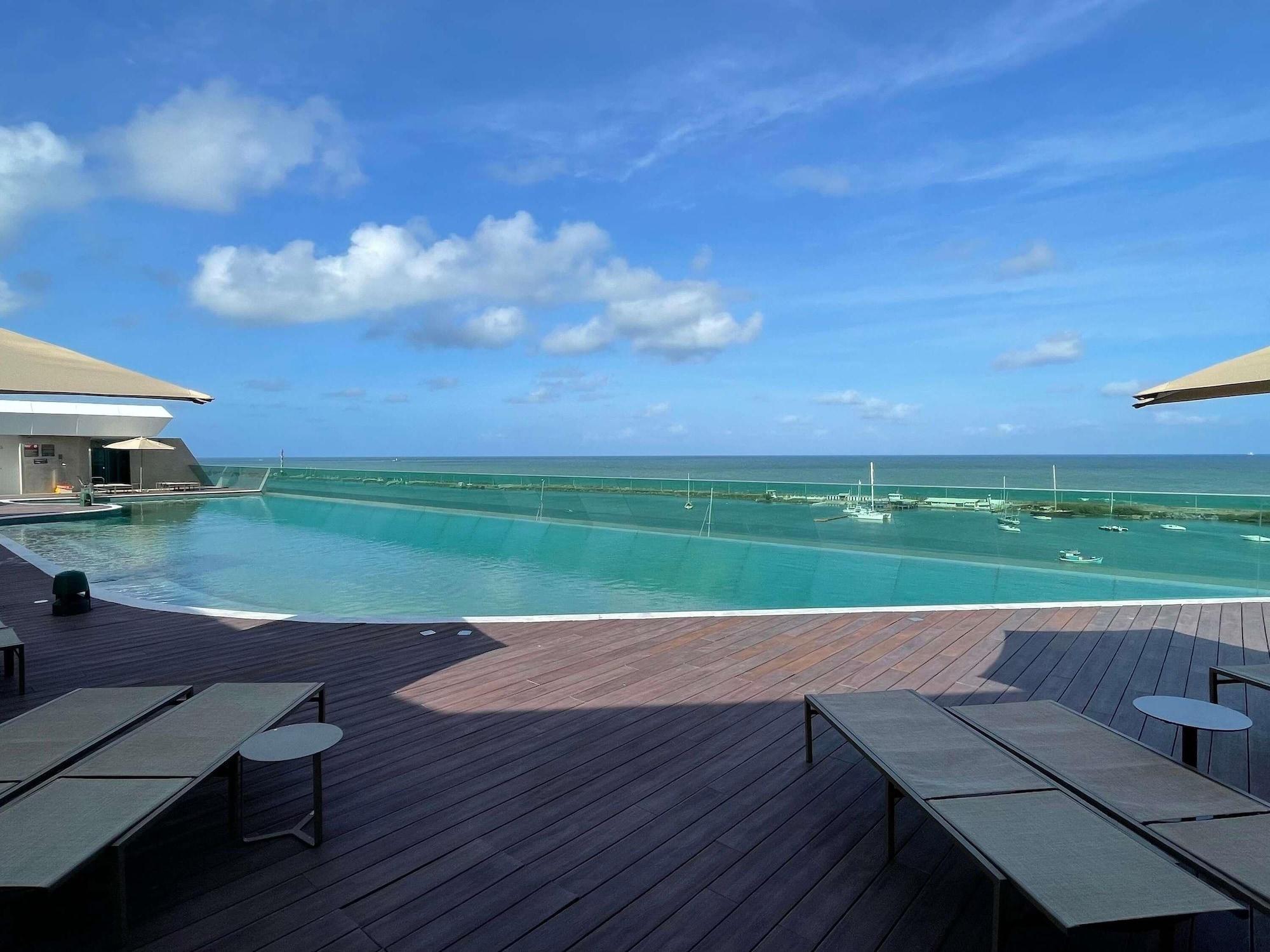 Vista Exterior Novotel Recife Marina