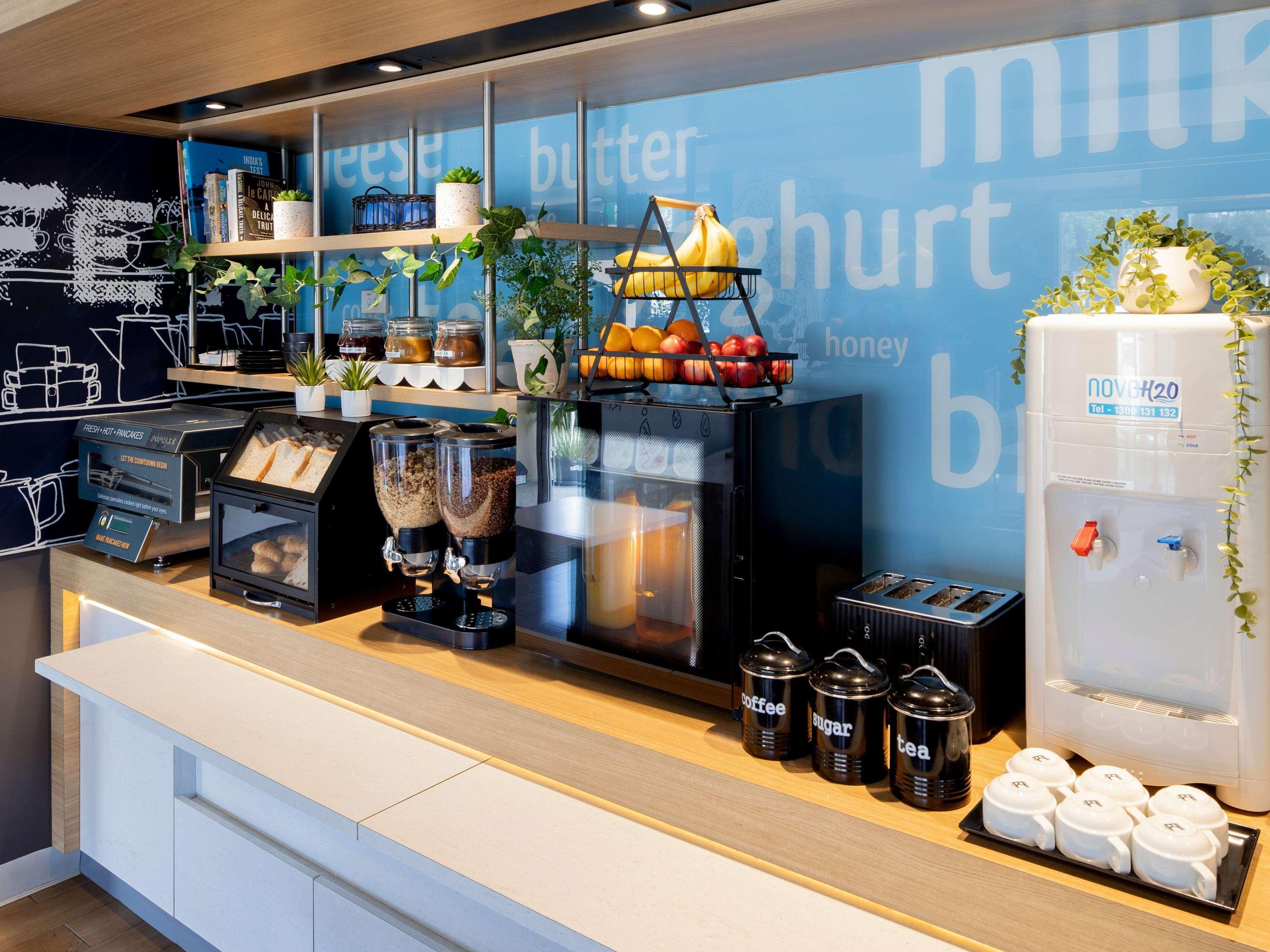 Vista Exterior ibis budget Casula Liverpool