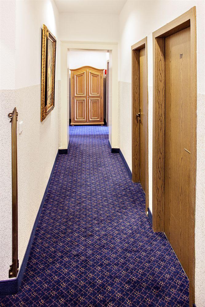 Varios Hotel Weber