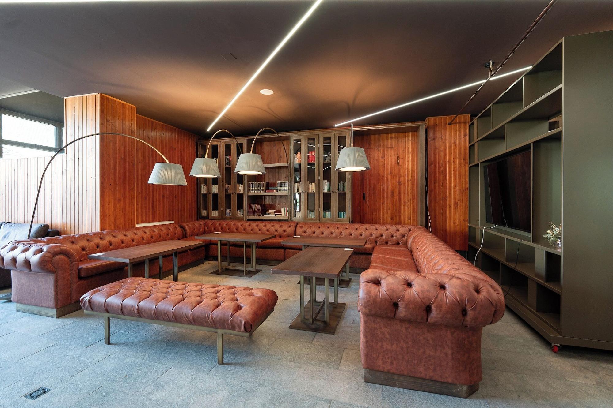 Vista Lobby Ushuaia Mountain Hotel