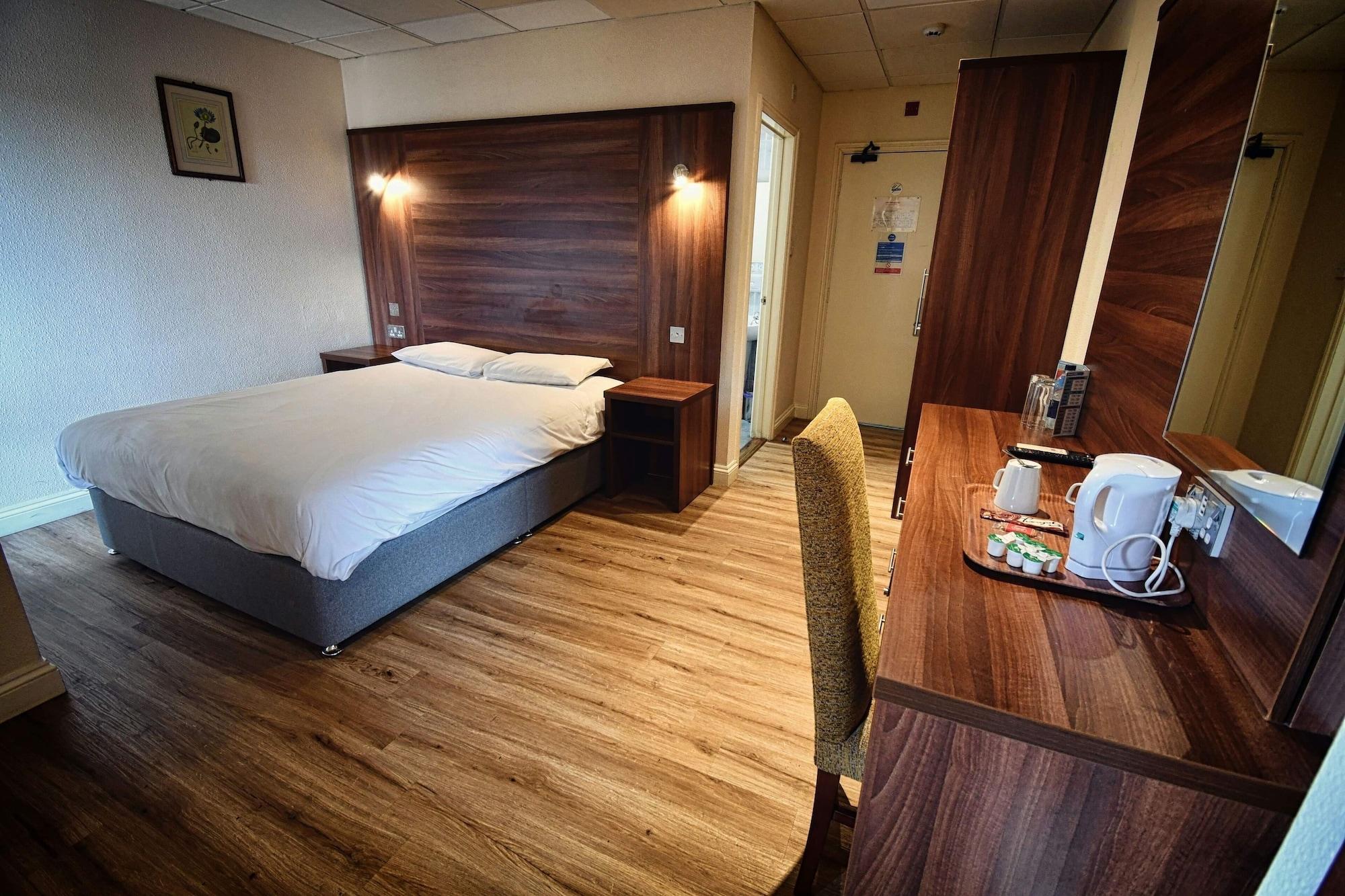 Set de Habitación Oliver Cromwell Hotel