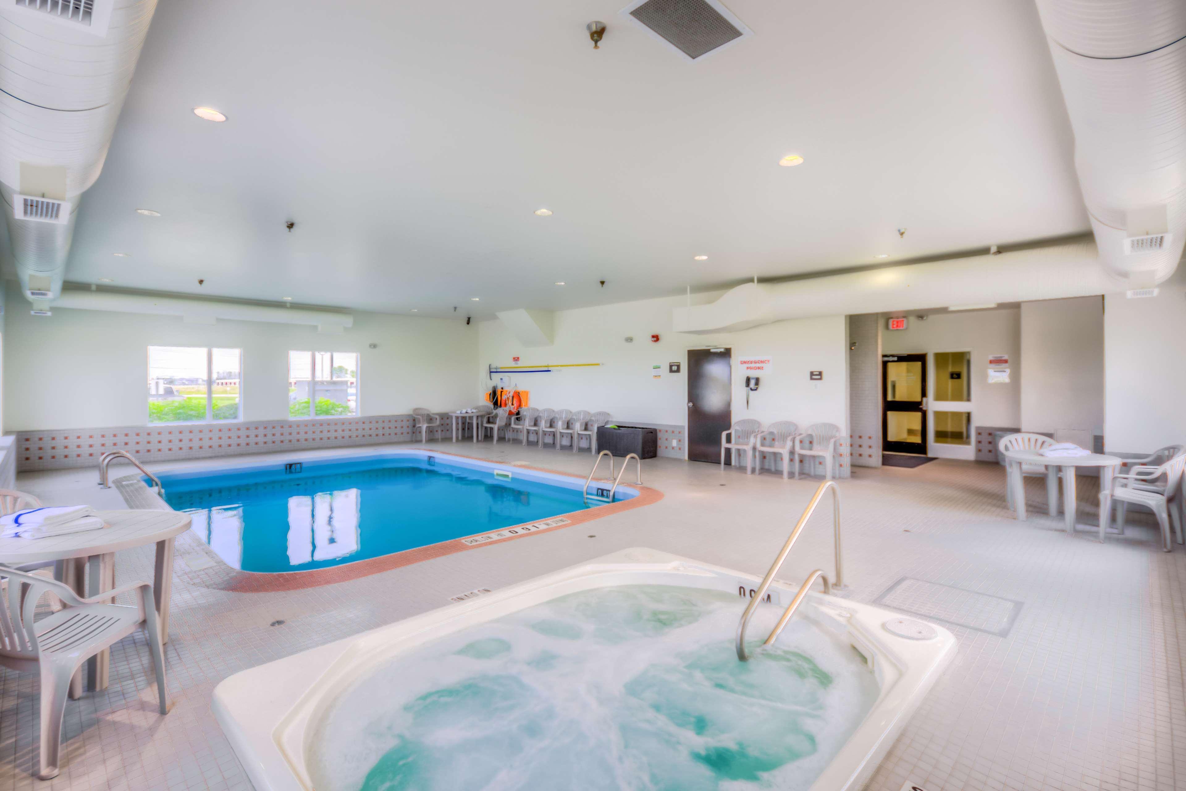Vista Piscina Motel 6 Headingley