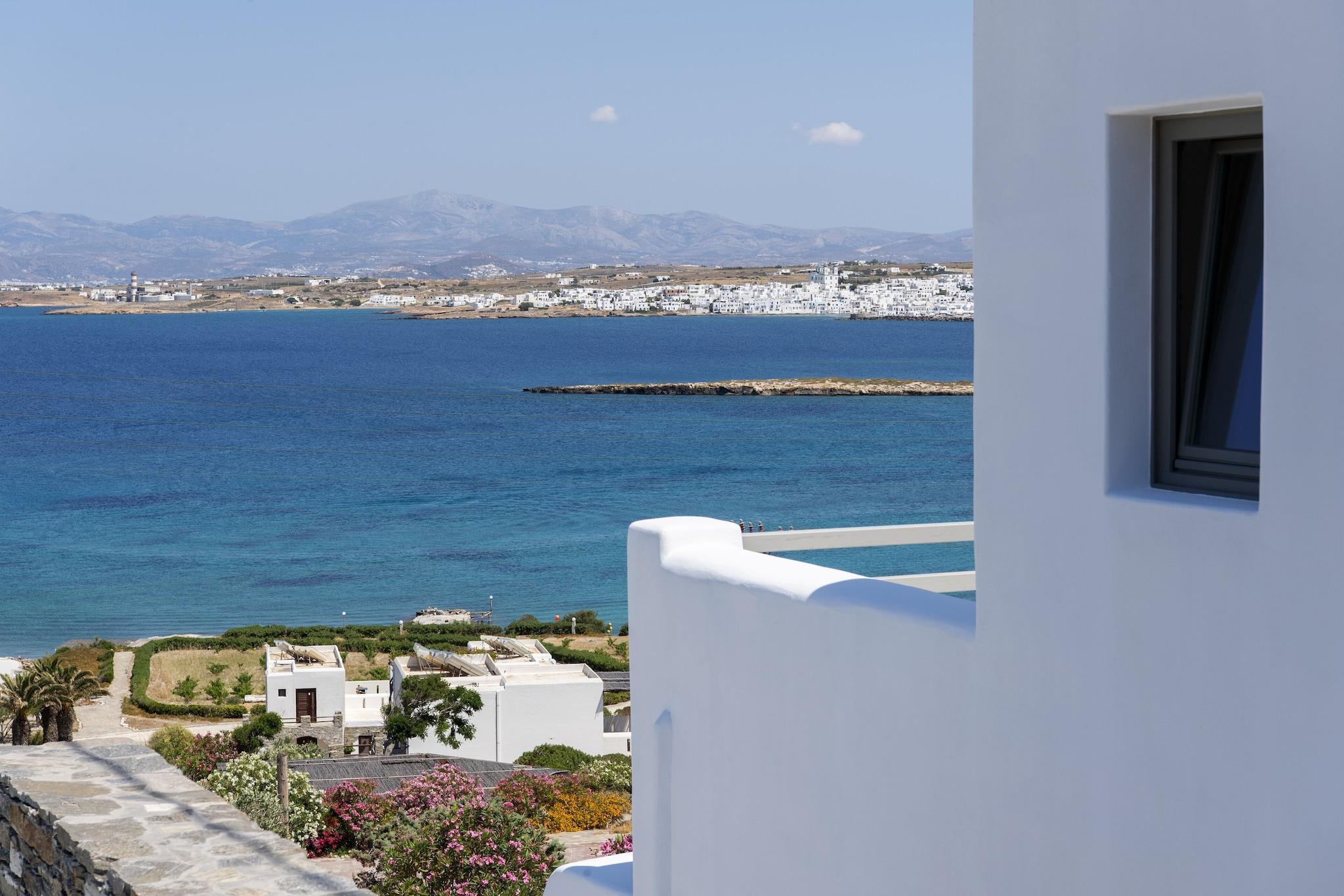Vista Exterior Kymo Luxury Suites Paros