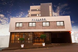 Alojamiento - Village Hotel