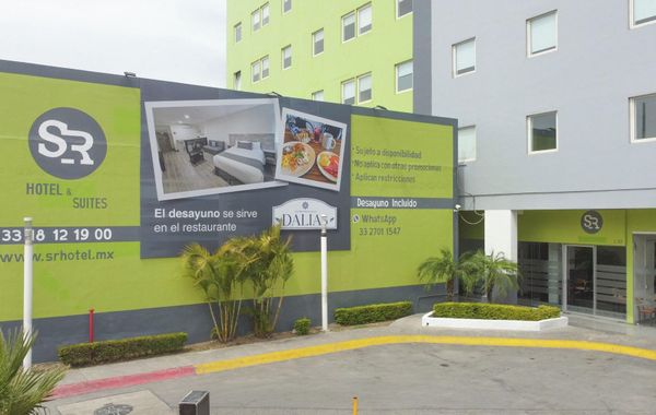 SR Zapopan - Hoteles cerca de La Central de Autobuses en Guadalajara