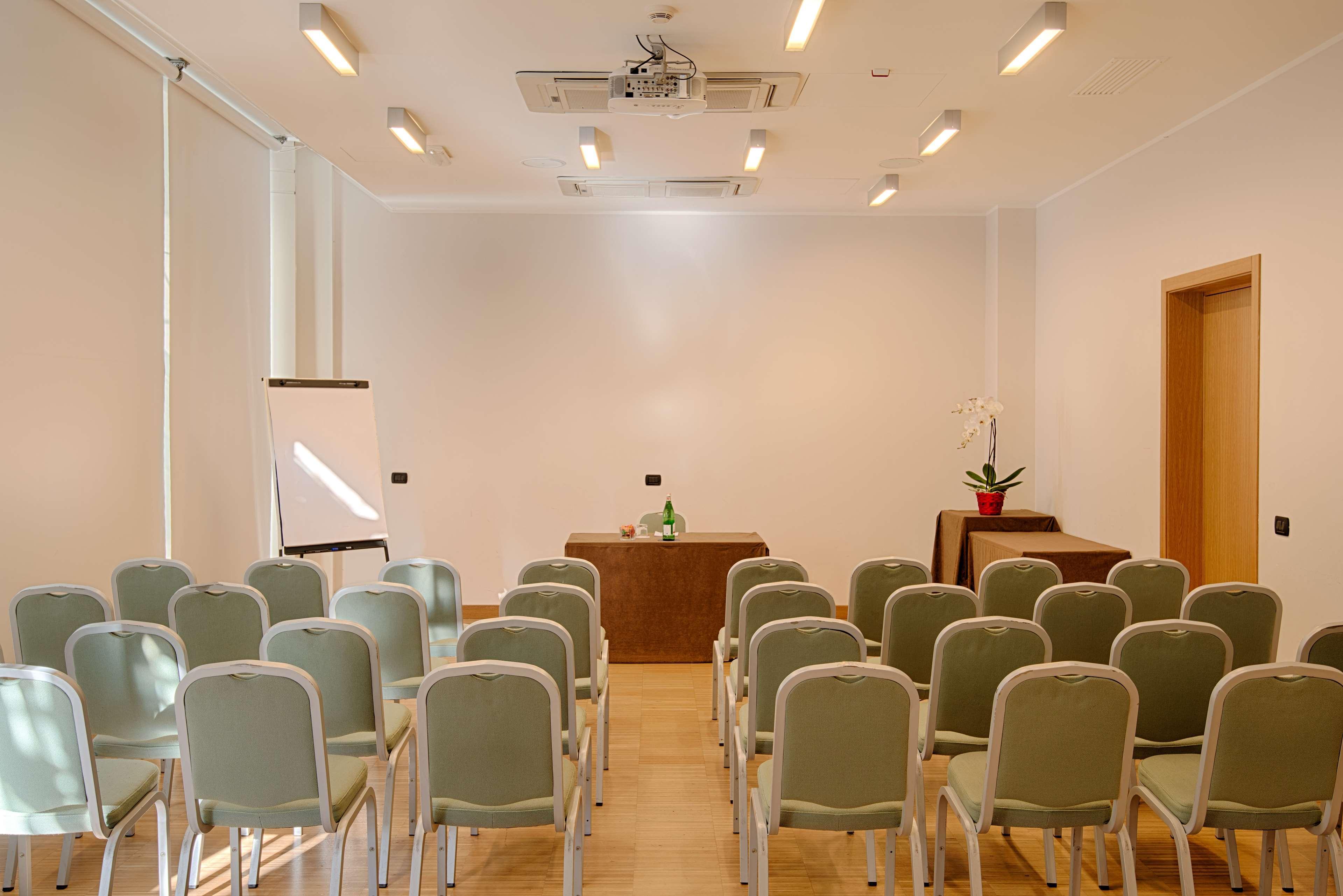 Sala de Reuniones NH Savona Darsena