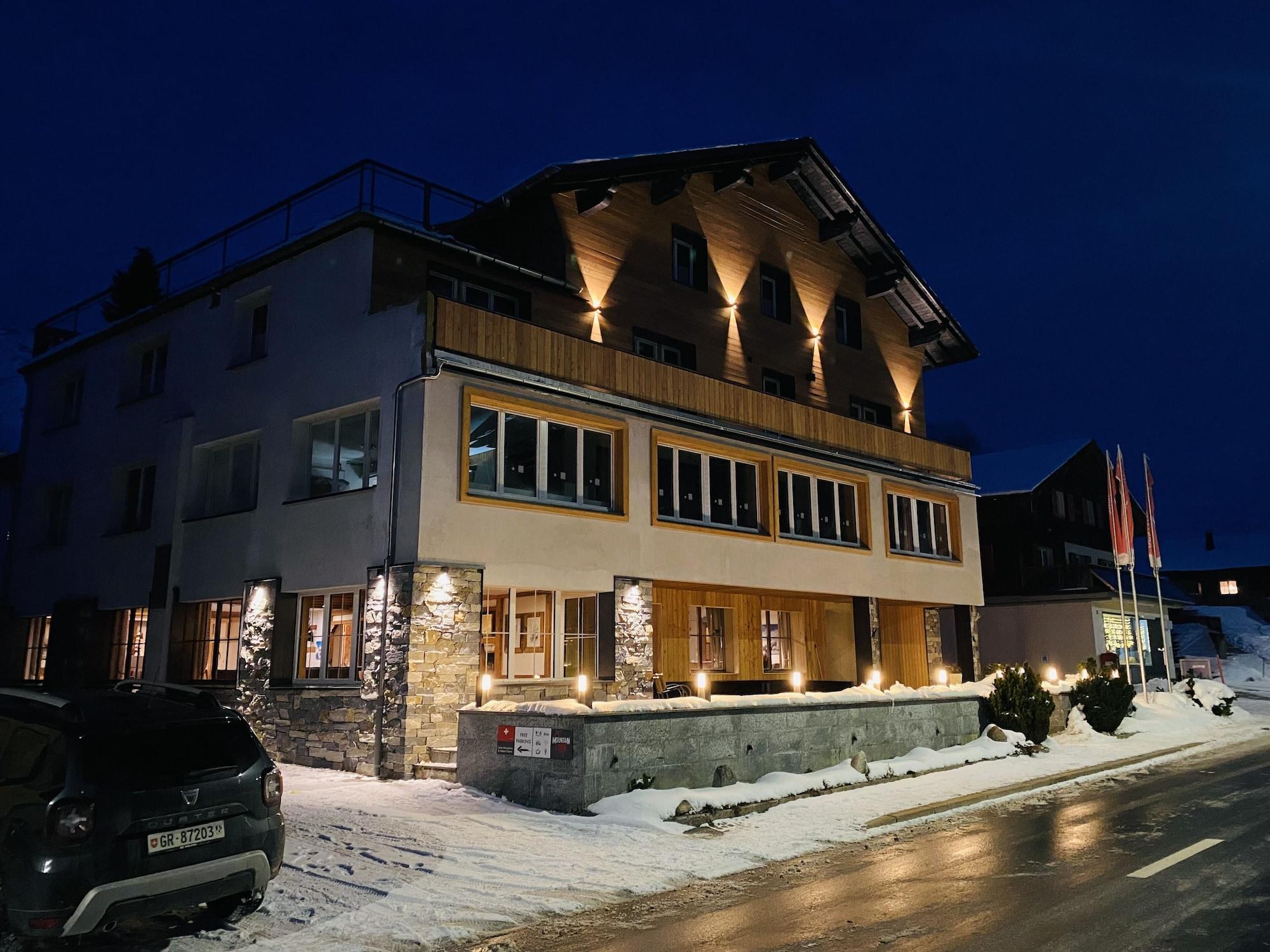 Vista Exterior Mountain Lodge Sedrun
