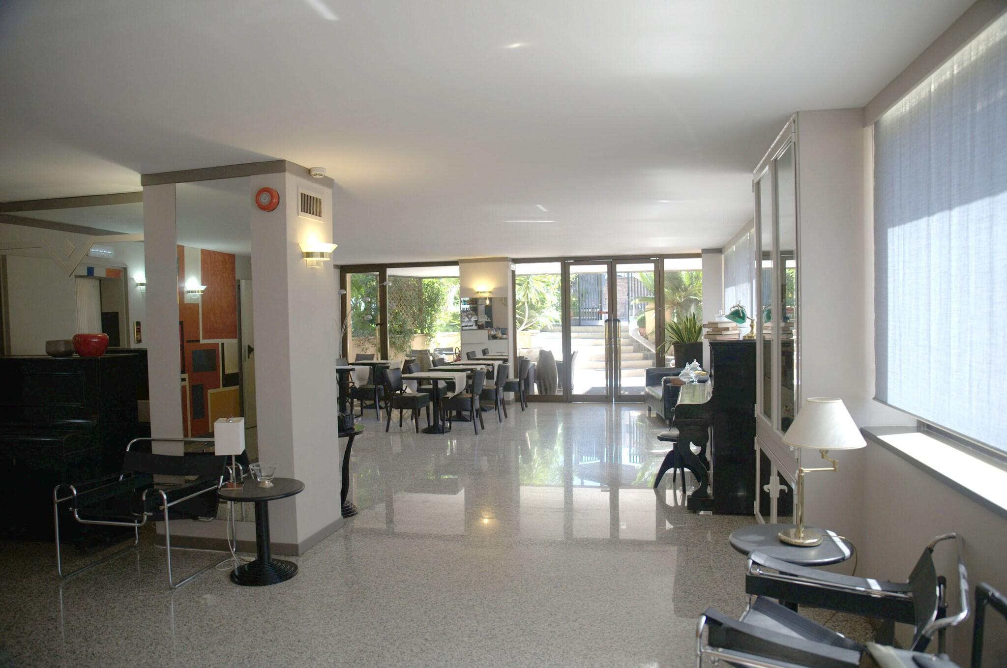 Vista Lobby Hotel Desiderio