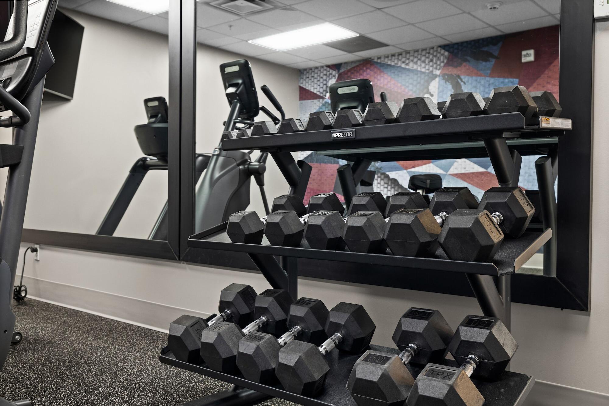 Gimnasio AmericInn by Wyndham Casper Event Center Area