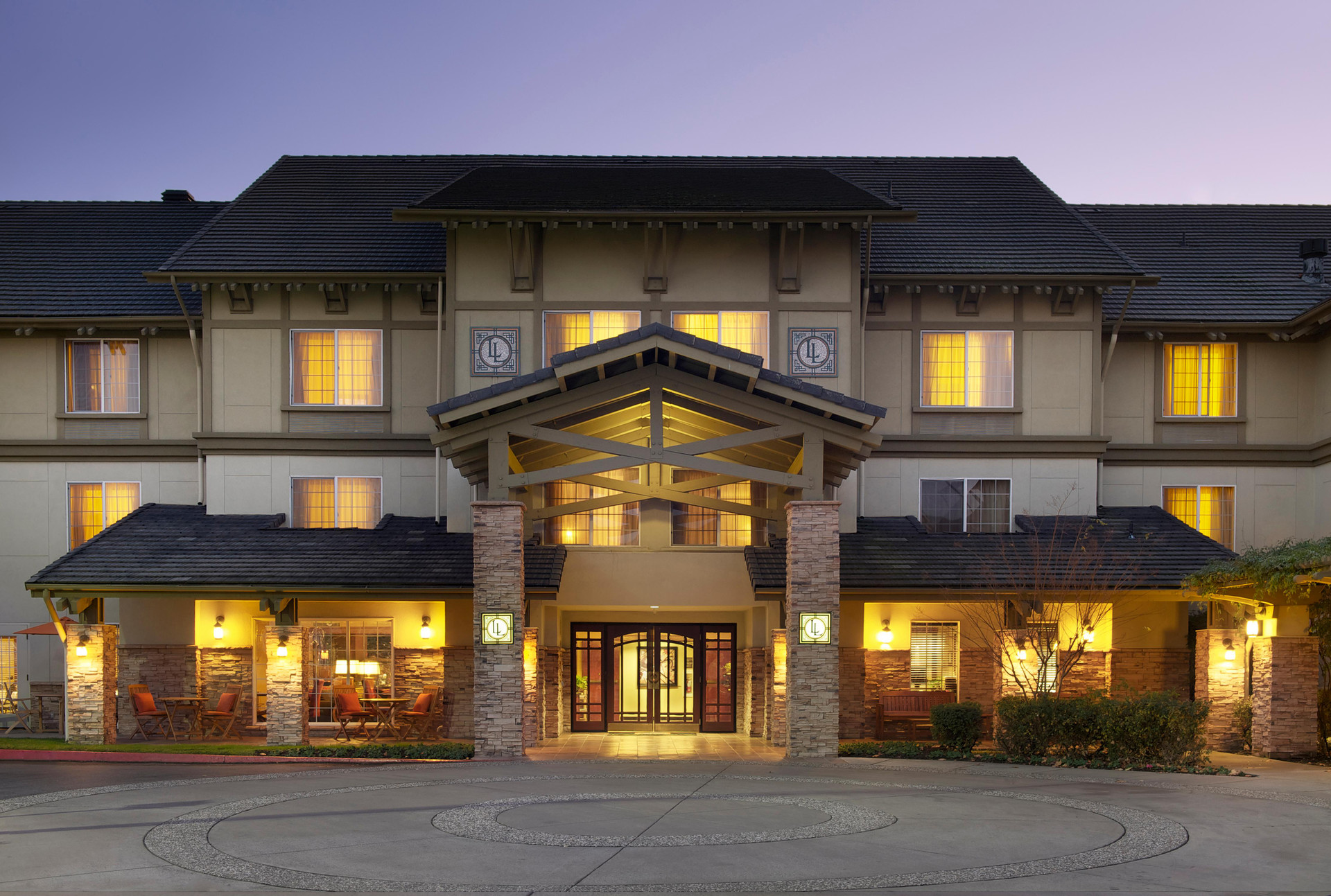 Vista Exterior Larkspur Landing Folsom - An All-Suite Hotel