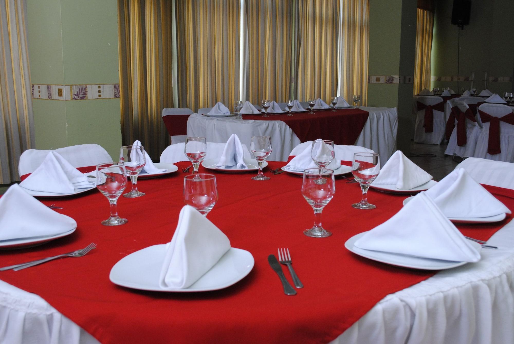 Instalaciones Recreativas Hotel Arcos del Parque