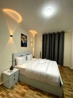 Alojamiento - Sky light hotel