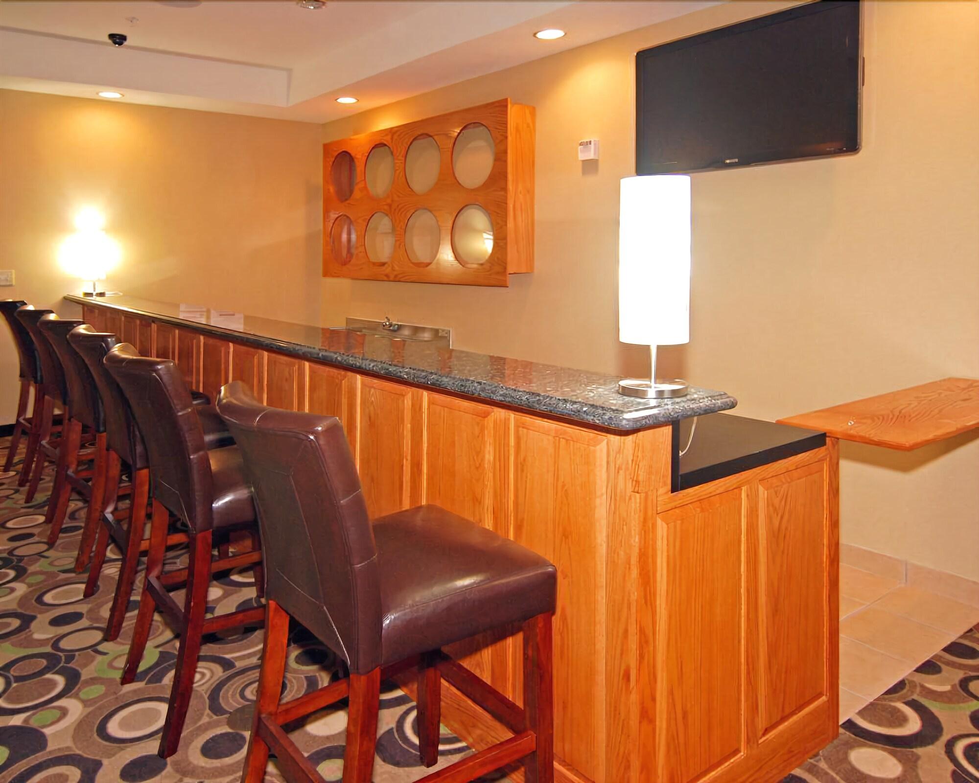 Sala de Reuniones Hometown Executive Suites