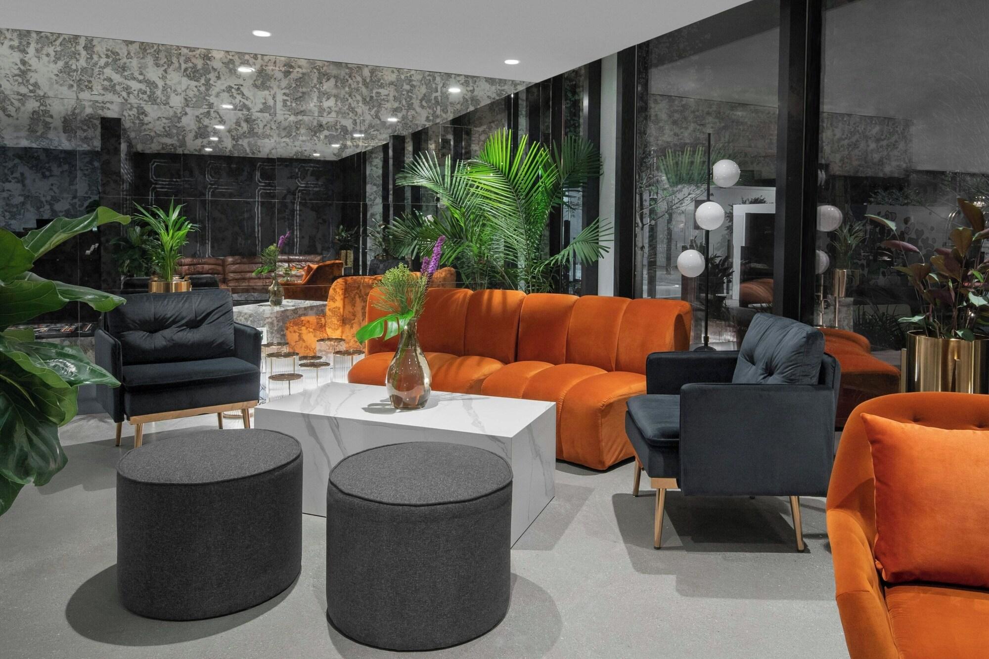 Varios The ENGLISH Hotel, Las Vegas, a Tribute Portfolio Hotel, 21 and over
