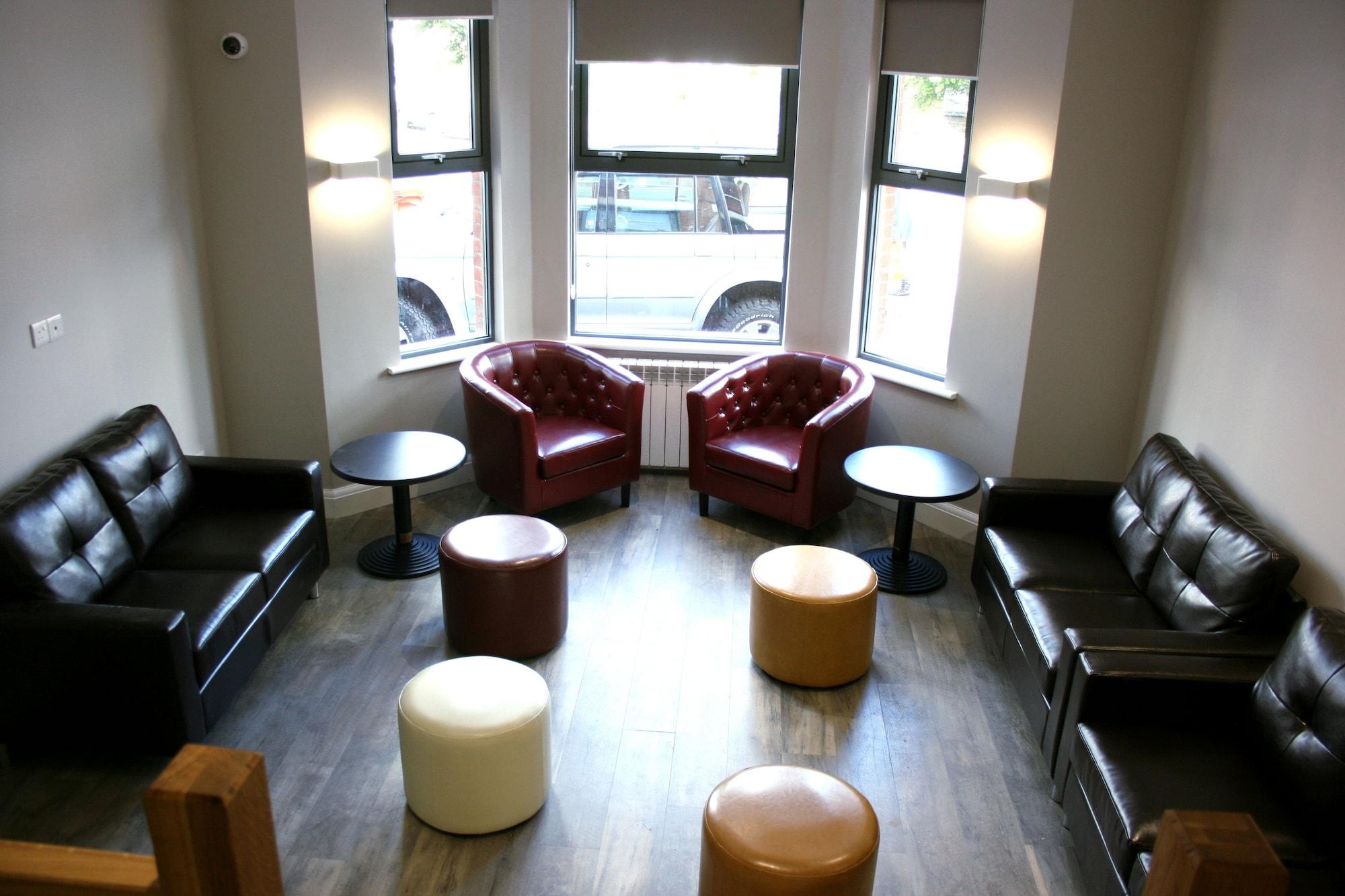 Vista Lobby Westciti Caroco Aparthotel