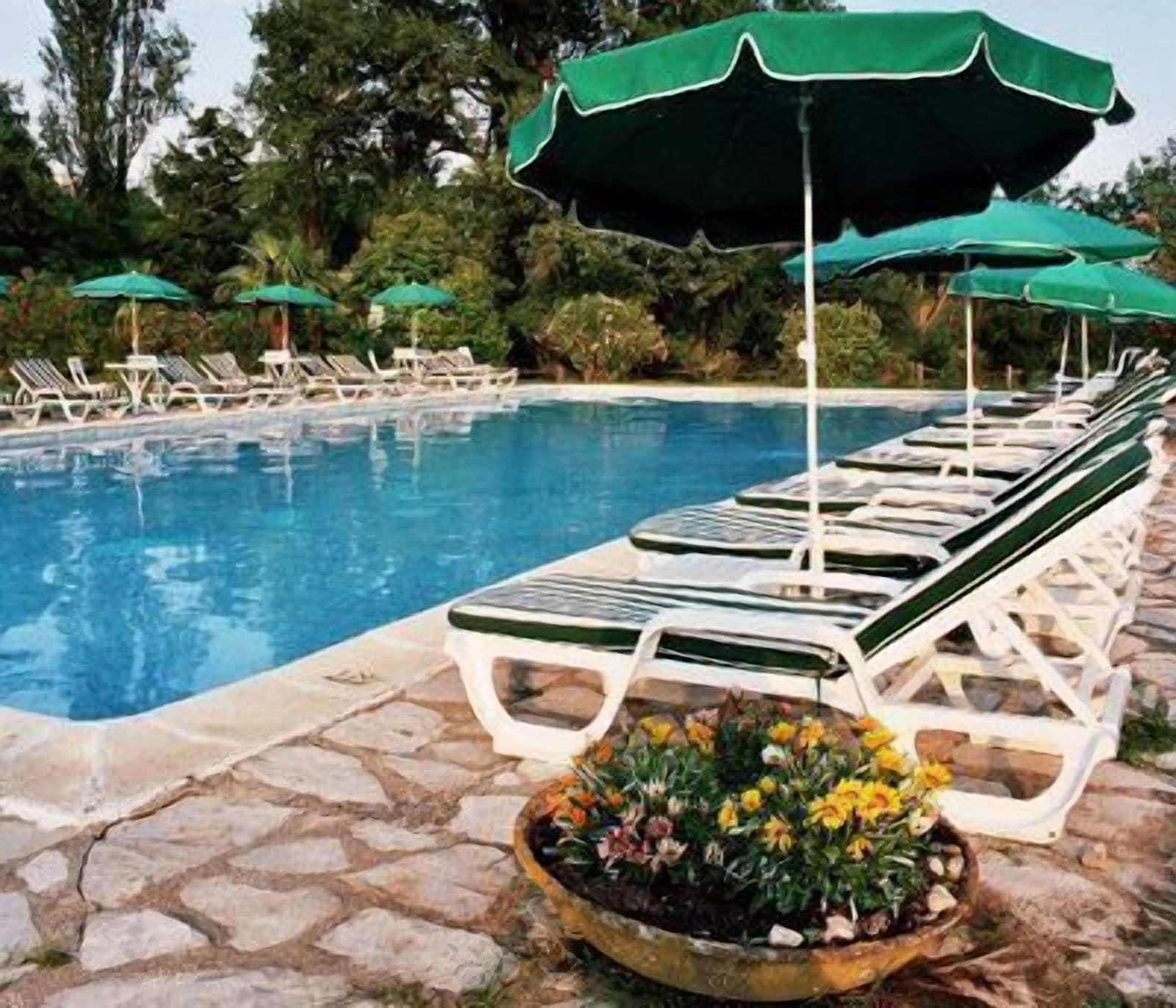 Vista Piscina Moulin de la Camandoule