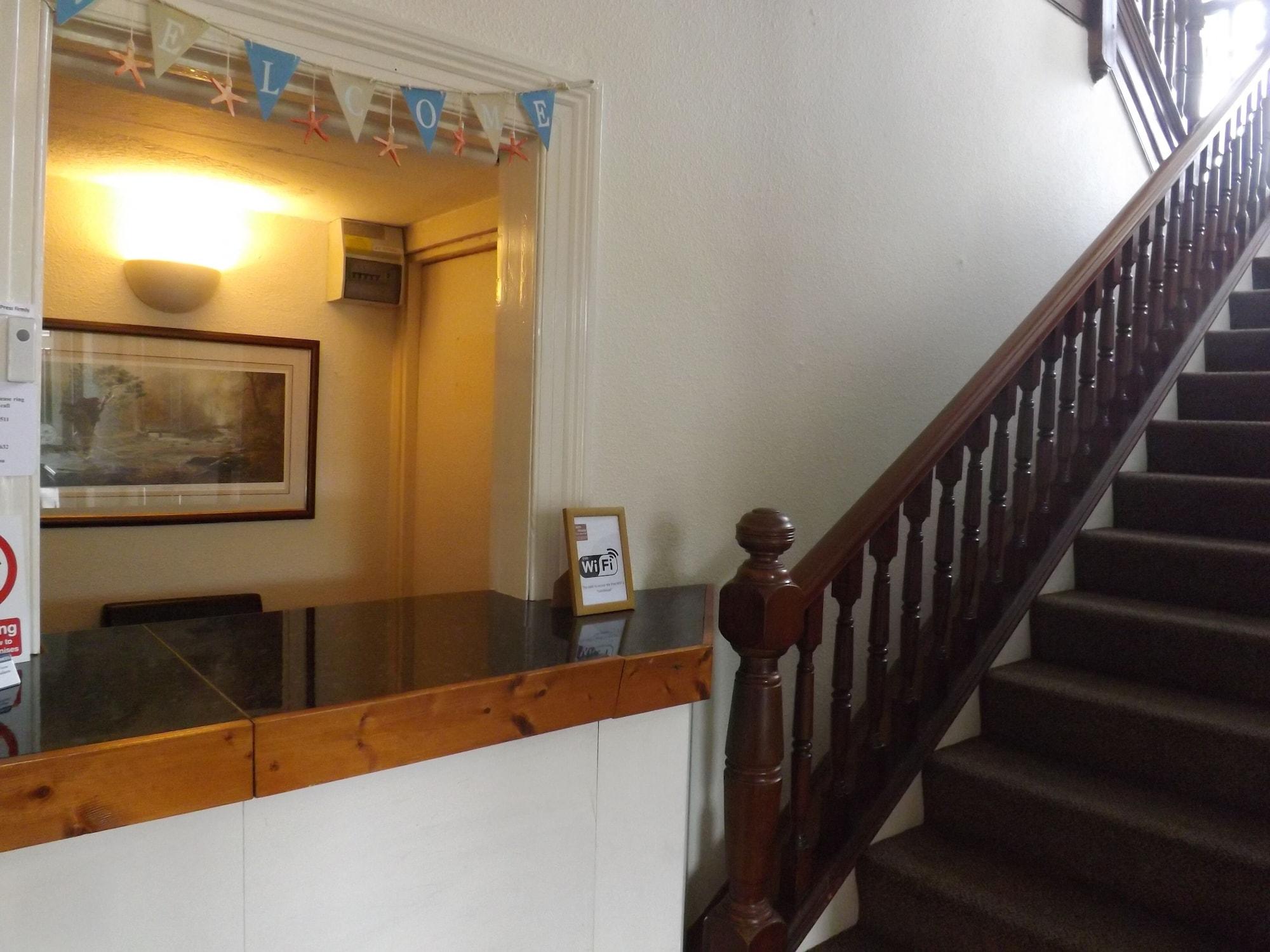 Vista Lobby Cairn House