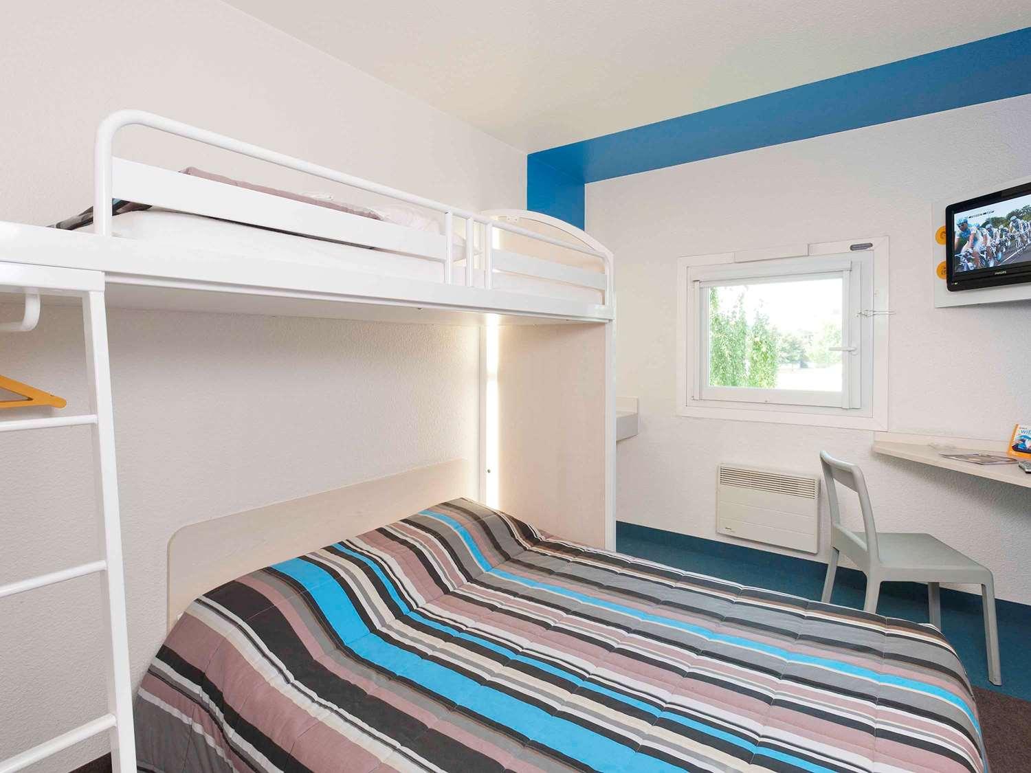 Vista Exterior hotelF1 Tours Sud