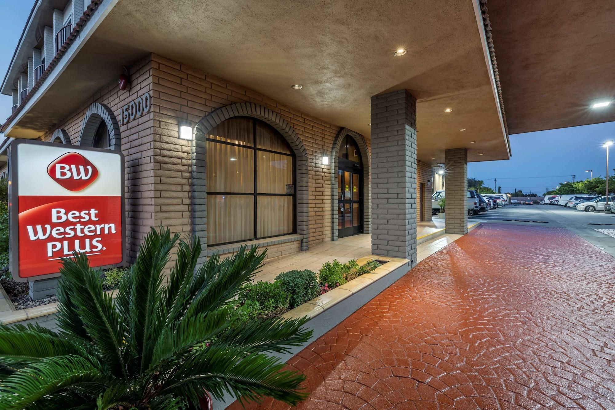 Vista Exterior Best Western Plus South Bay Hotel